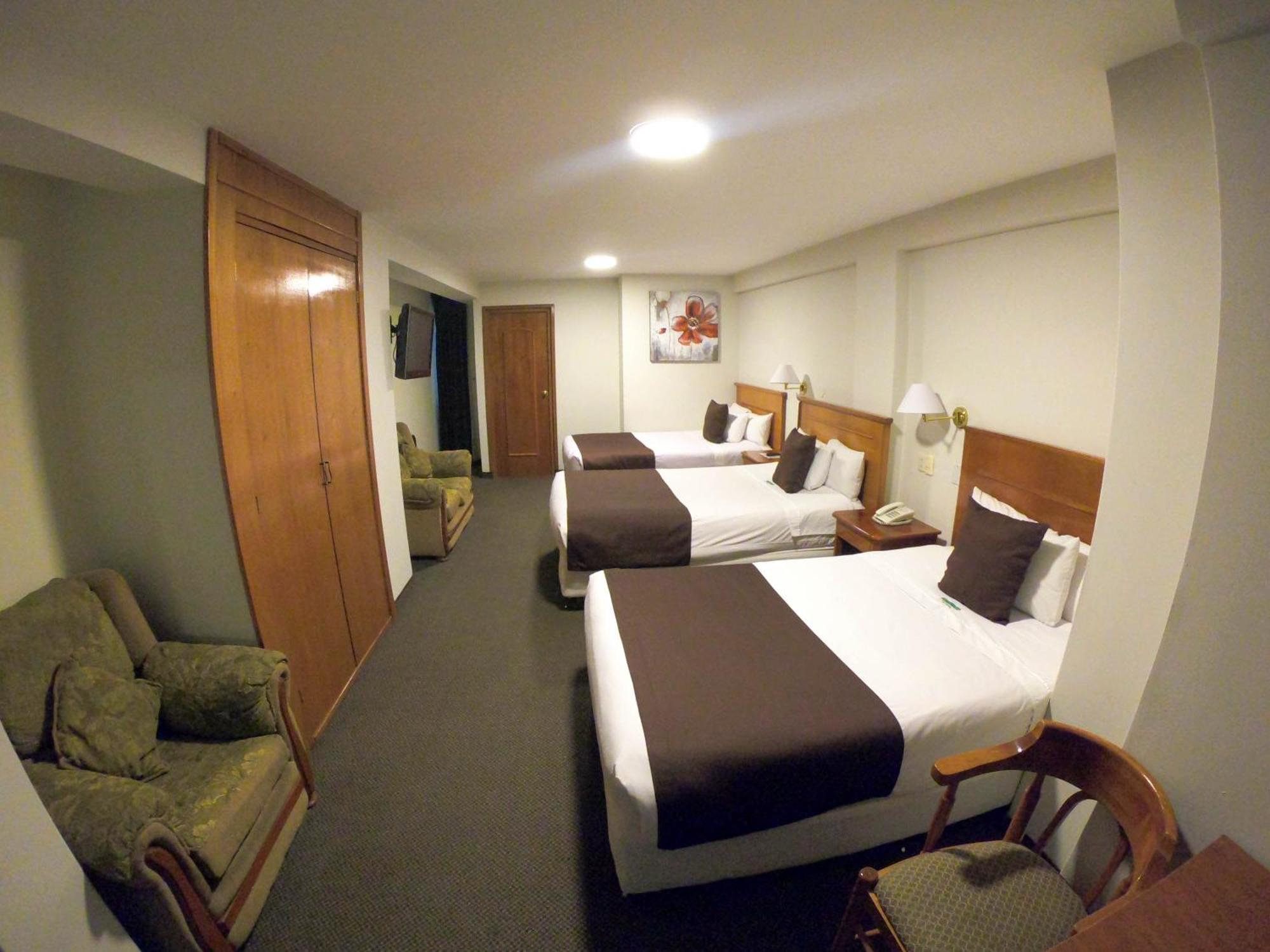 Triple Room