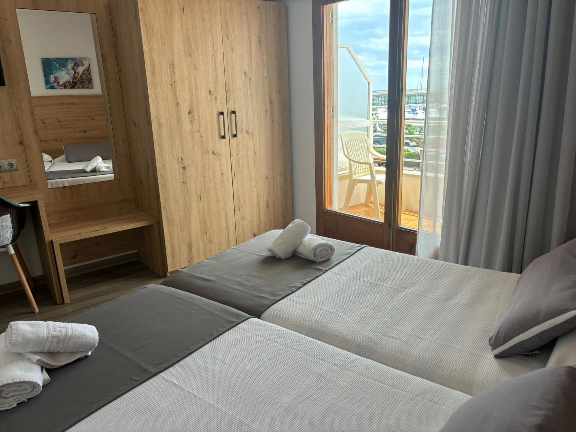 Double or Twin Room Balcony