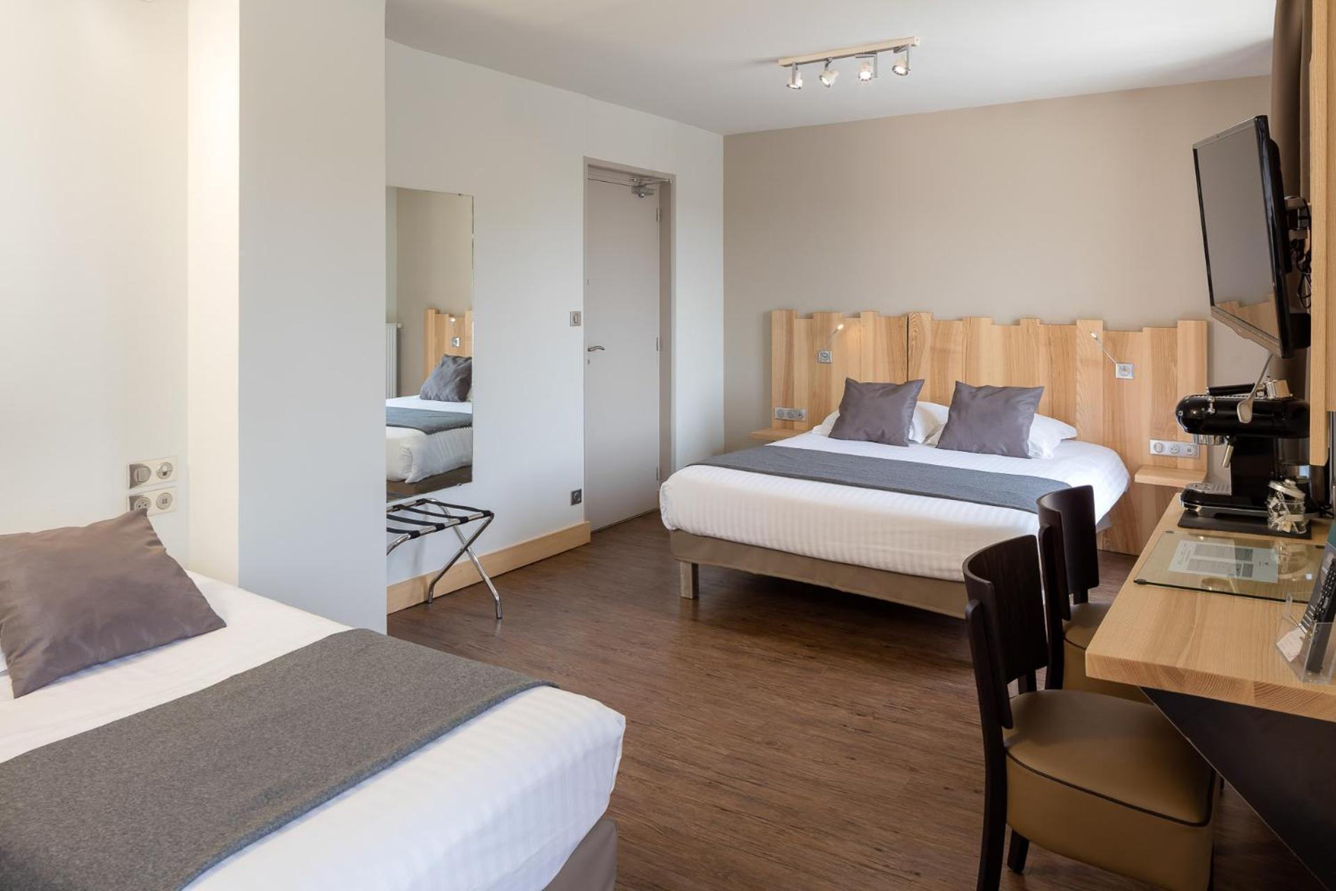 Triple Room,1591502730:JPEG