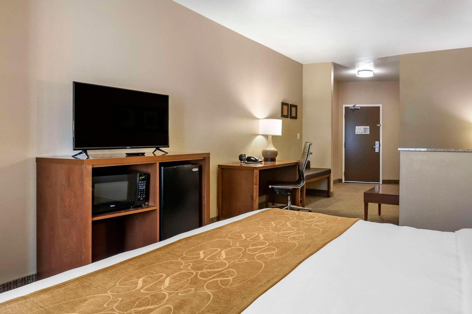 King Room - Accessible/Non-Smoking