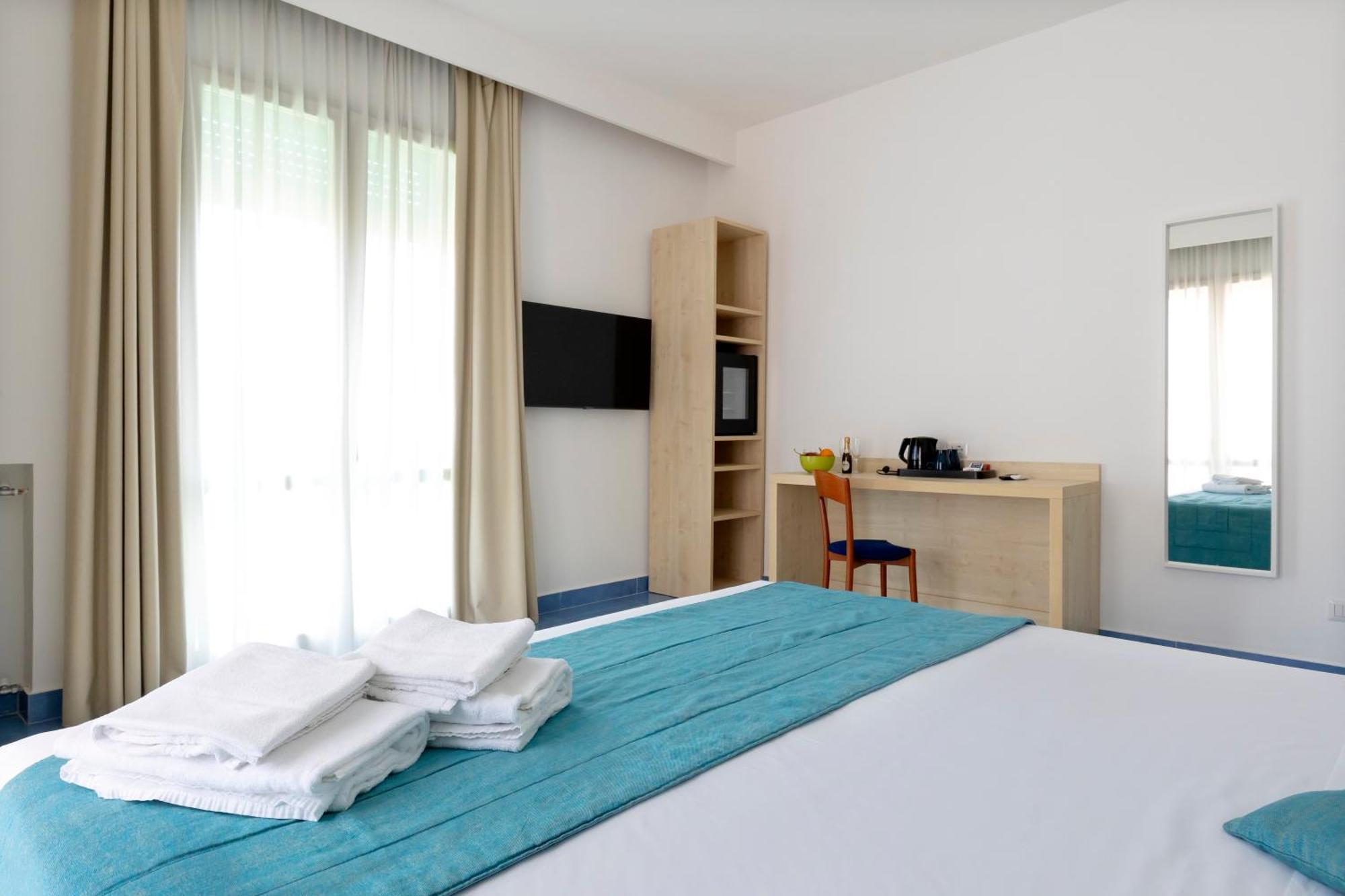 Deluxe Double or Twin Room Balcony City View