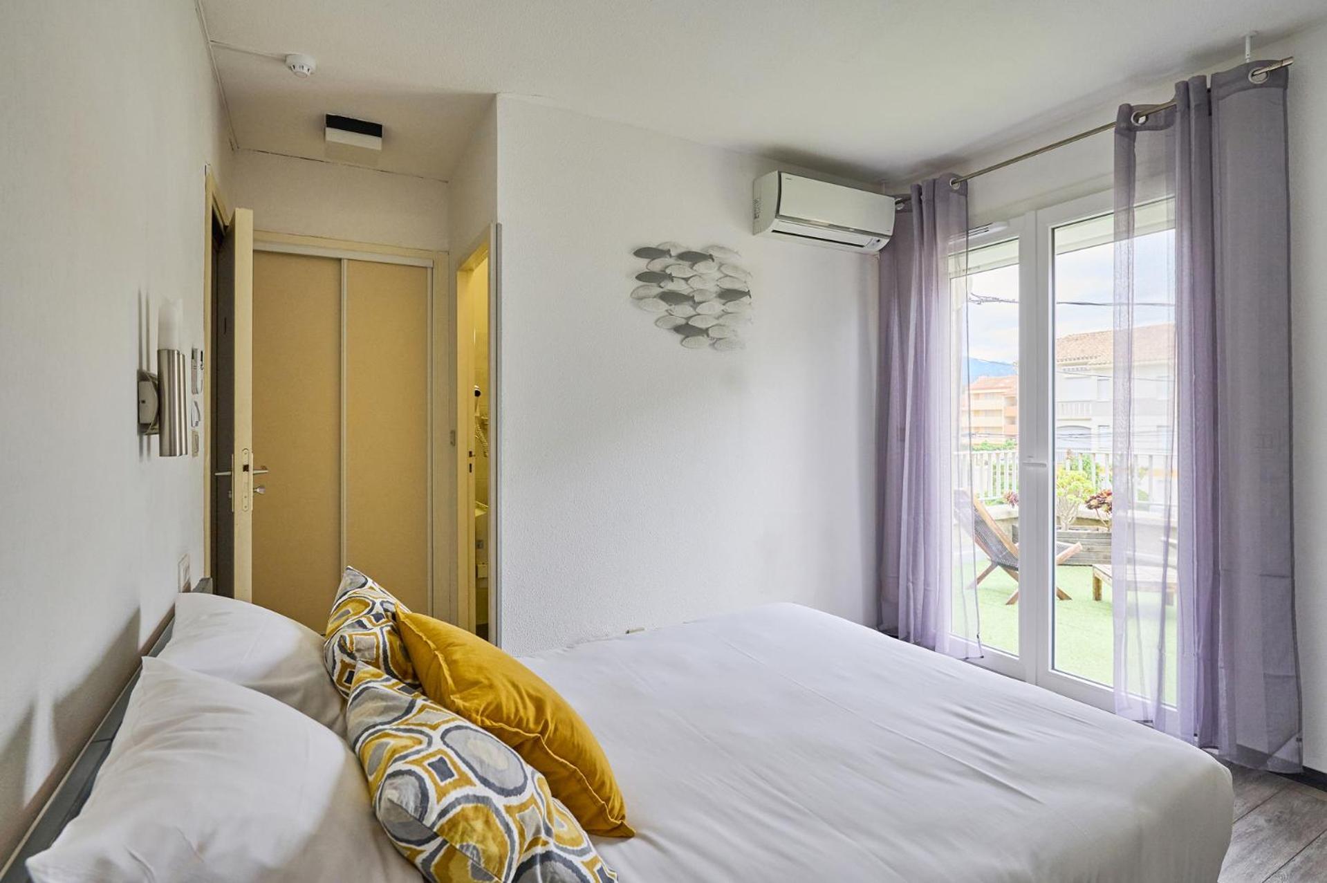 Comfort Double Room Terrace Air Conditioning