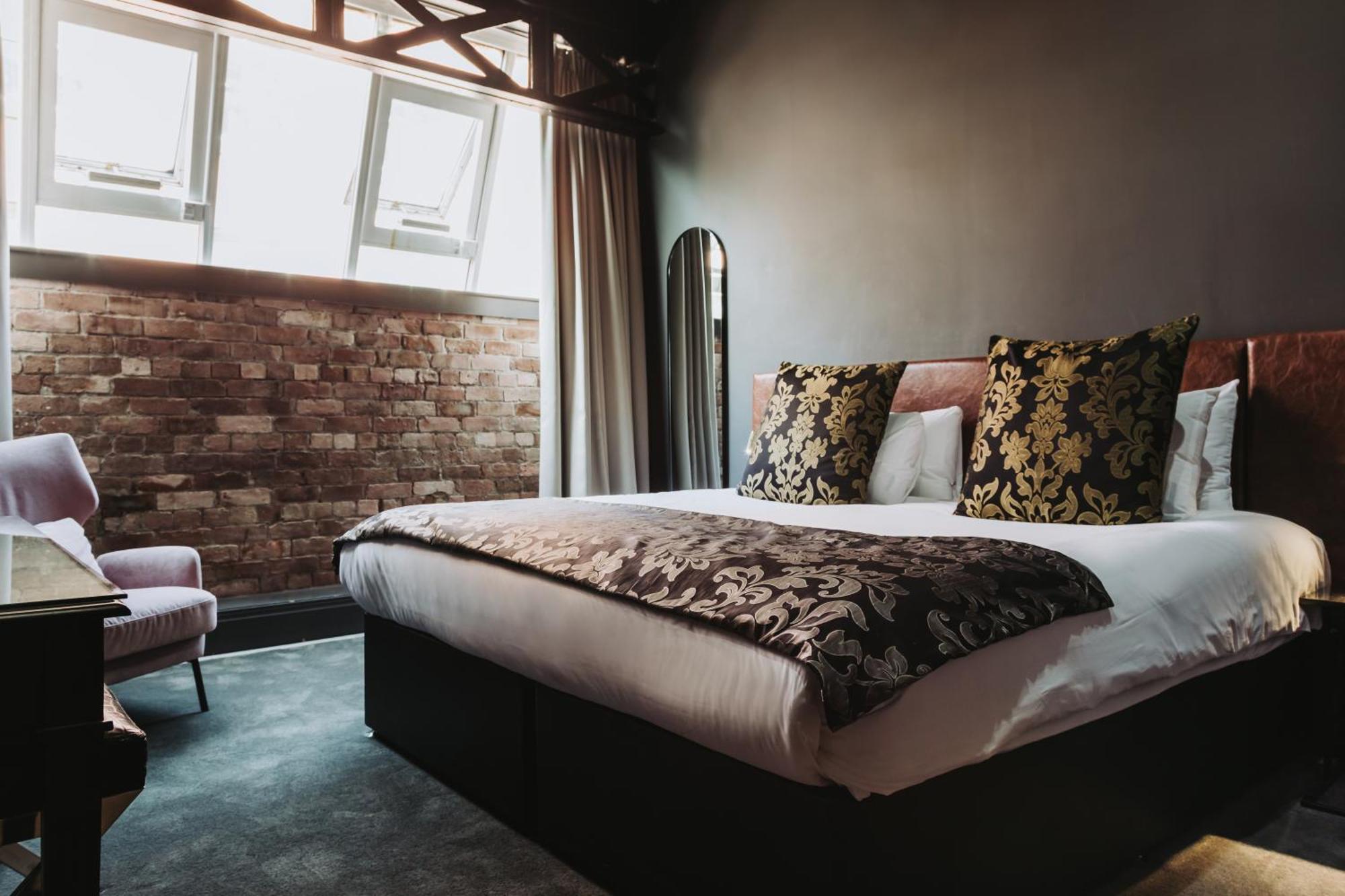 Classic King Room Non-Smoking