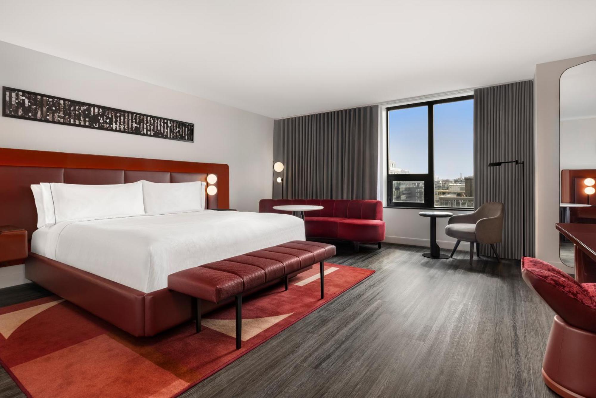 Junior King Suite