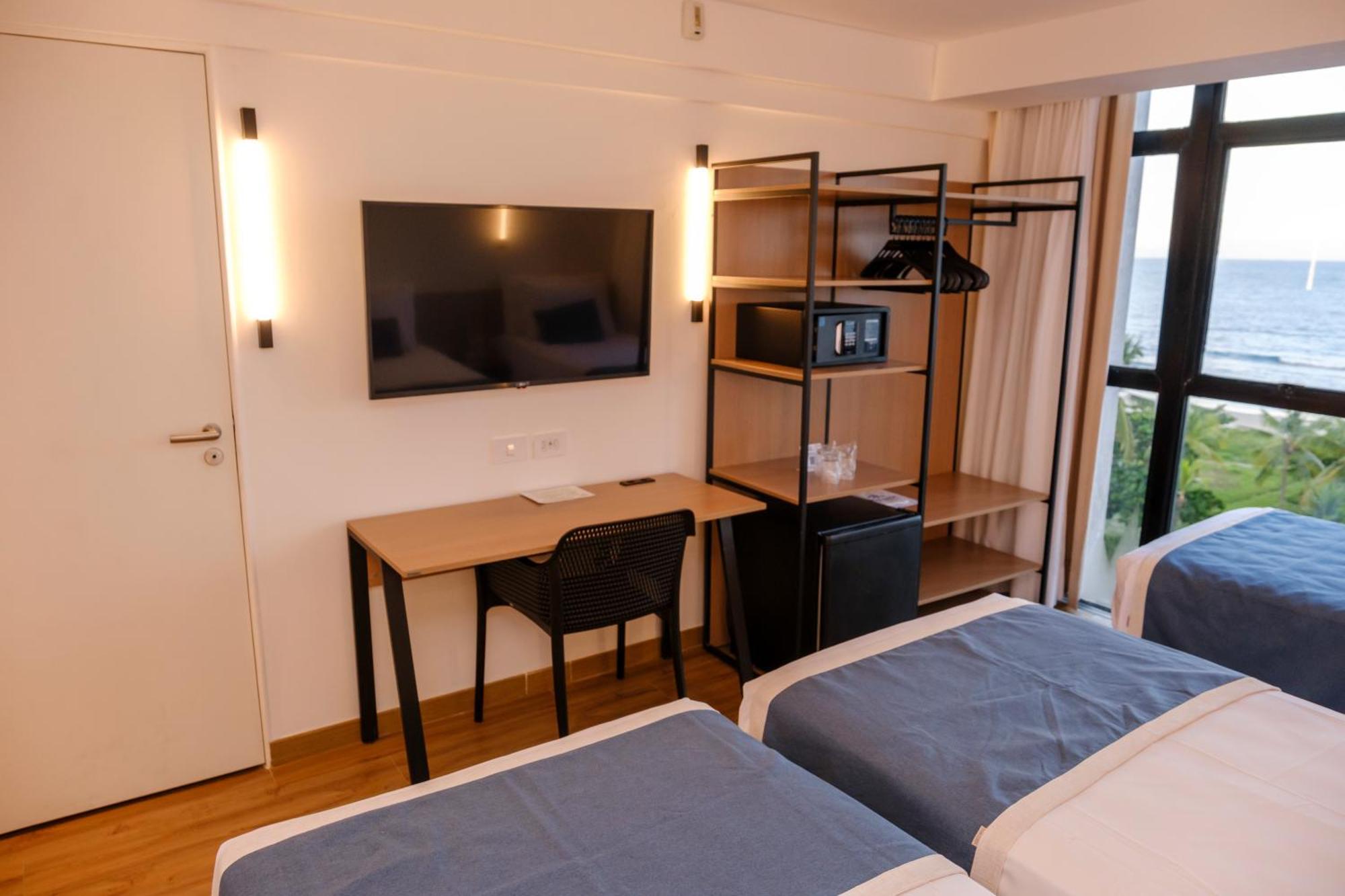 Quarto Luxo com 2 Camas de Solteiro
