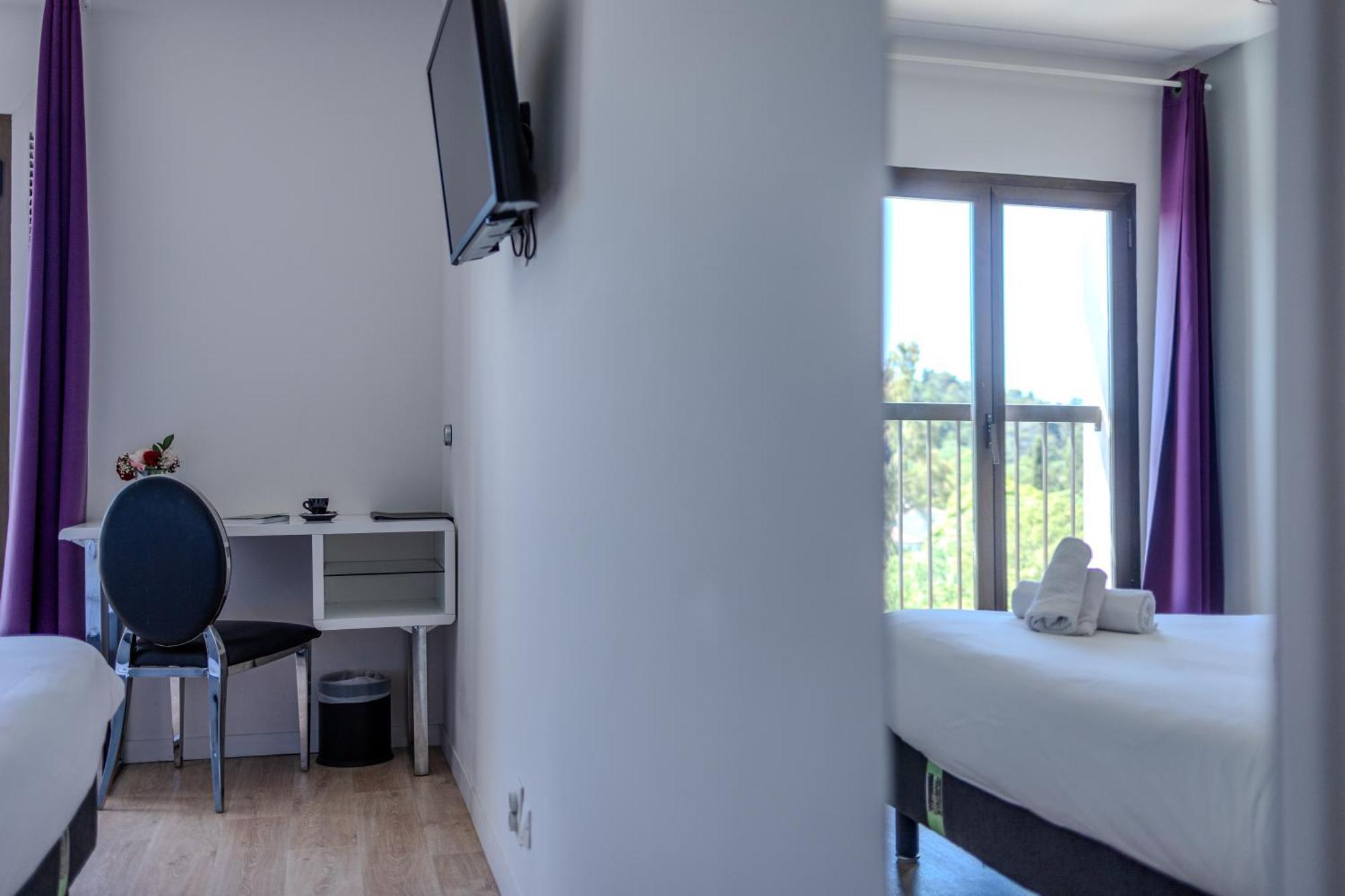 Superior Double Room Pool View