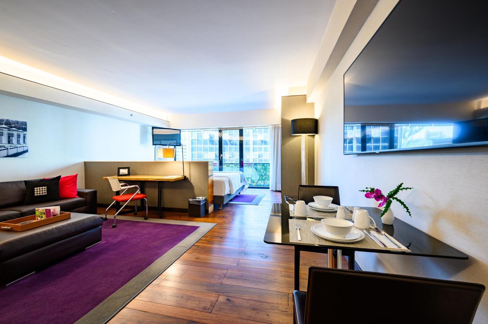 Master Suite Two Double Beds