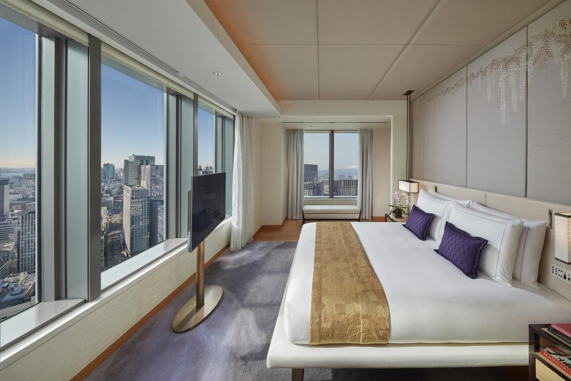 Premier King Suite