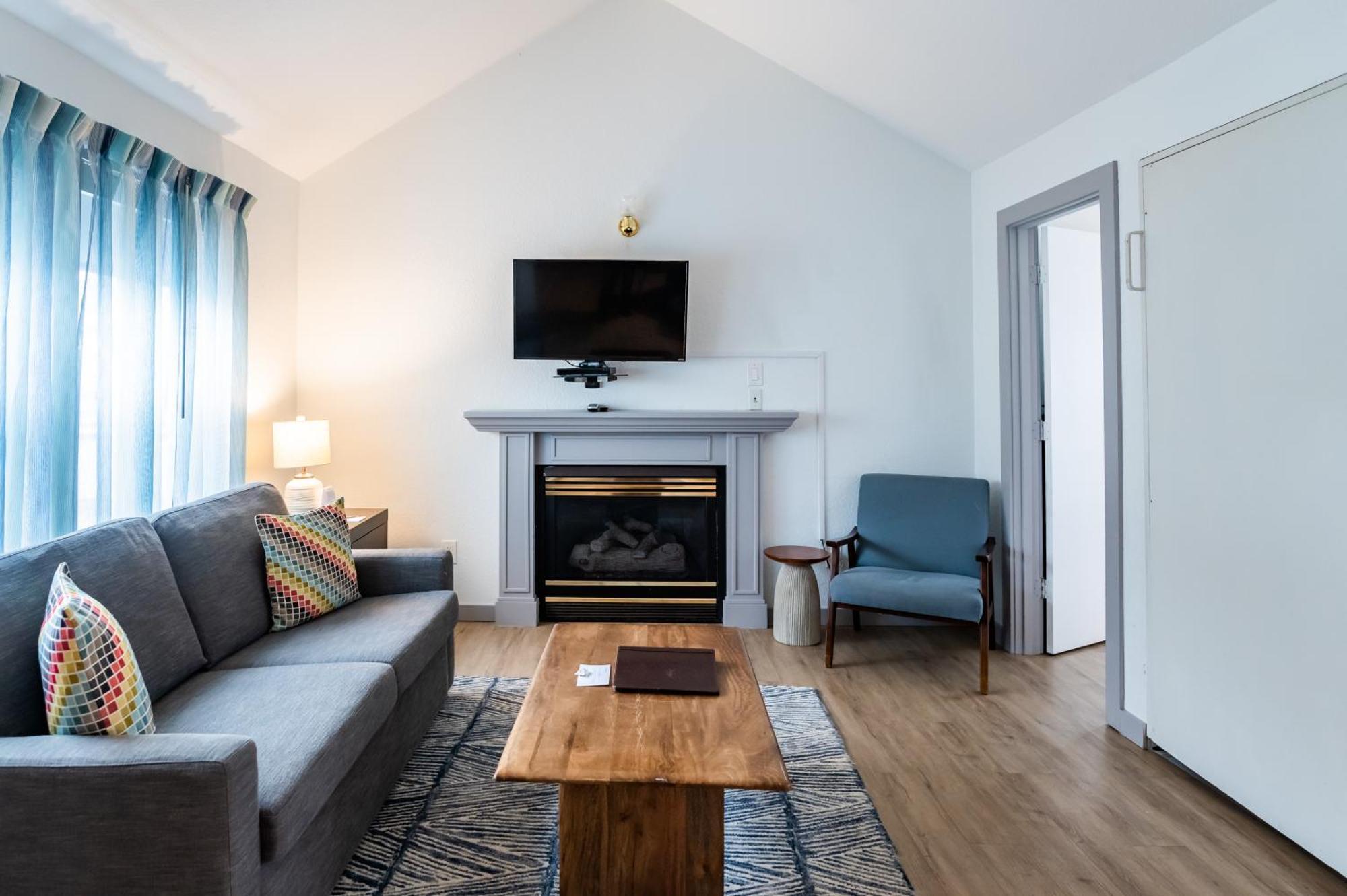 Two-Bedroom Suite Full Kitchen