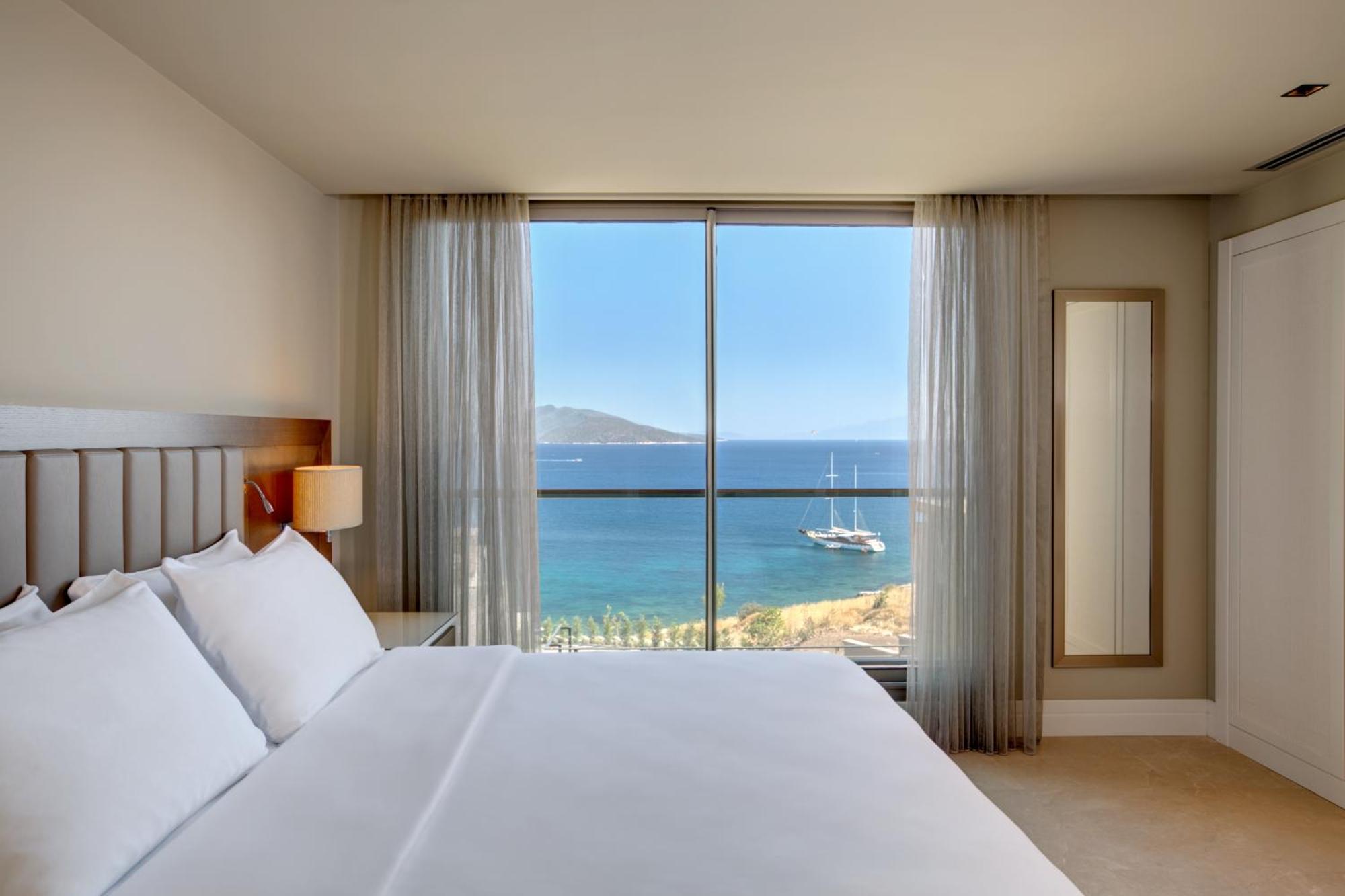 Caresse Residence 1 Bedroom Residence 1 King Sea view