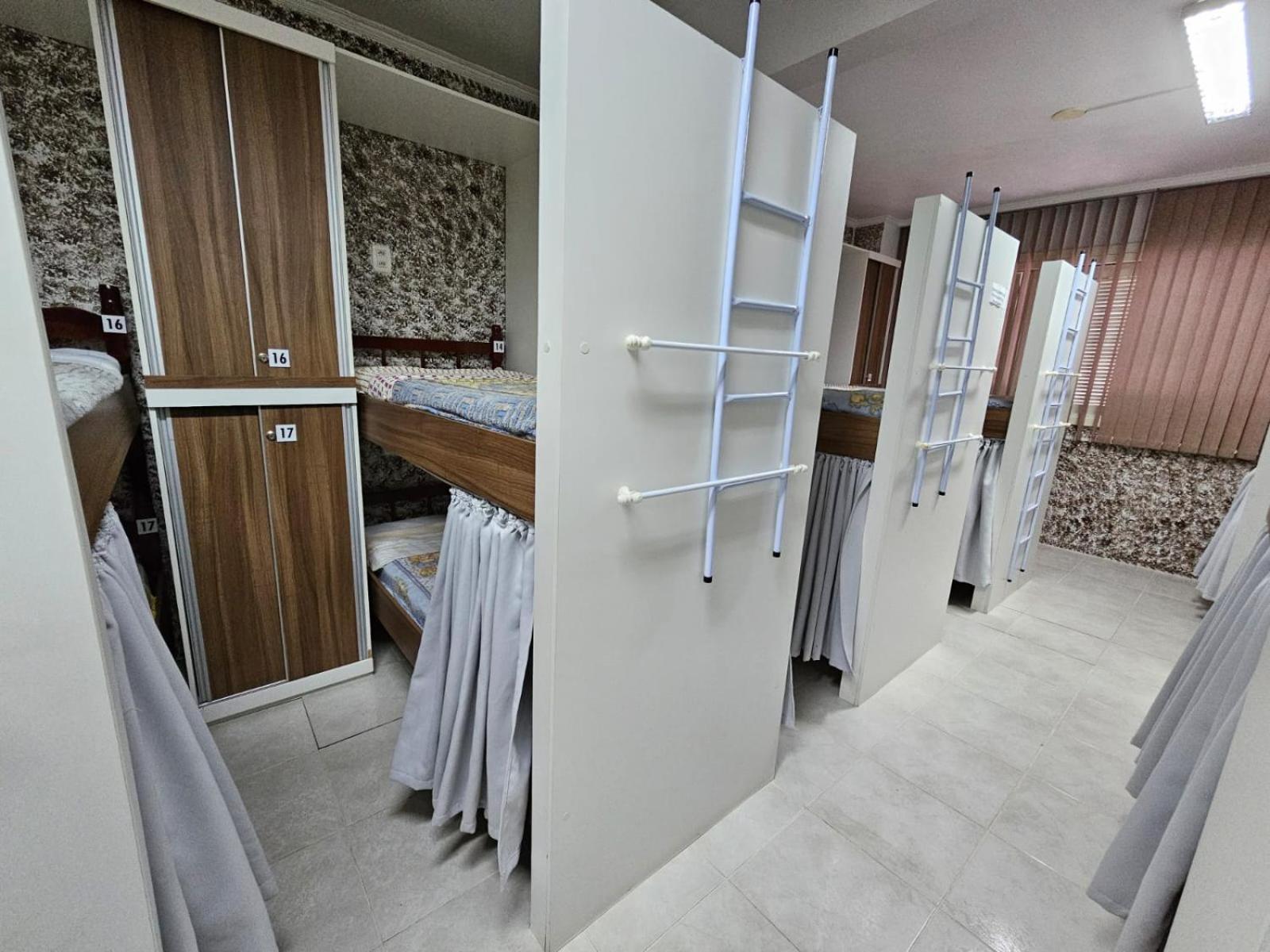 Bunk Bed Mixed Dormitory Room