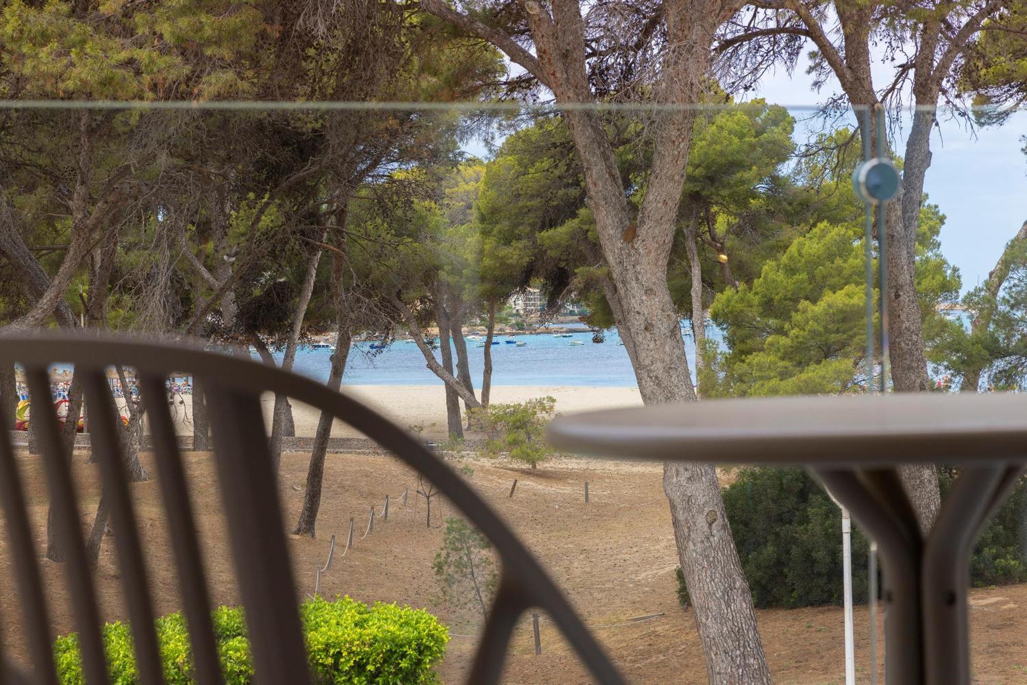 Twin Room Balcony Beach View