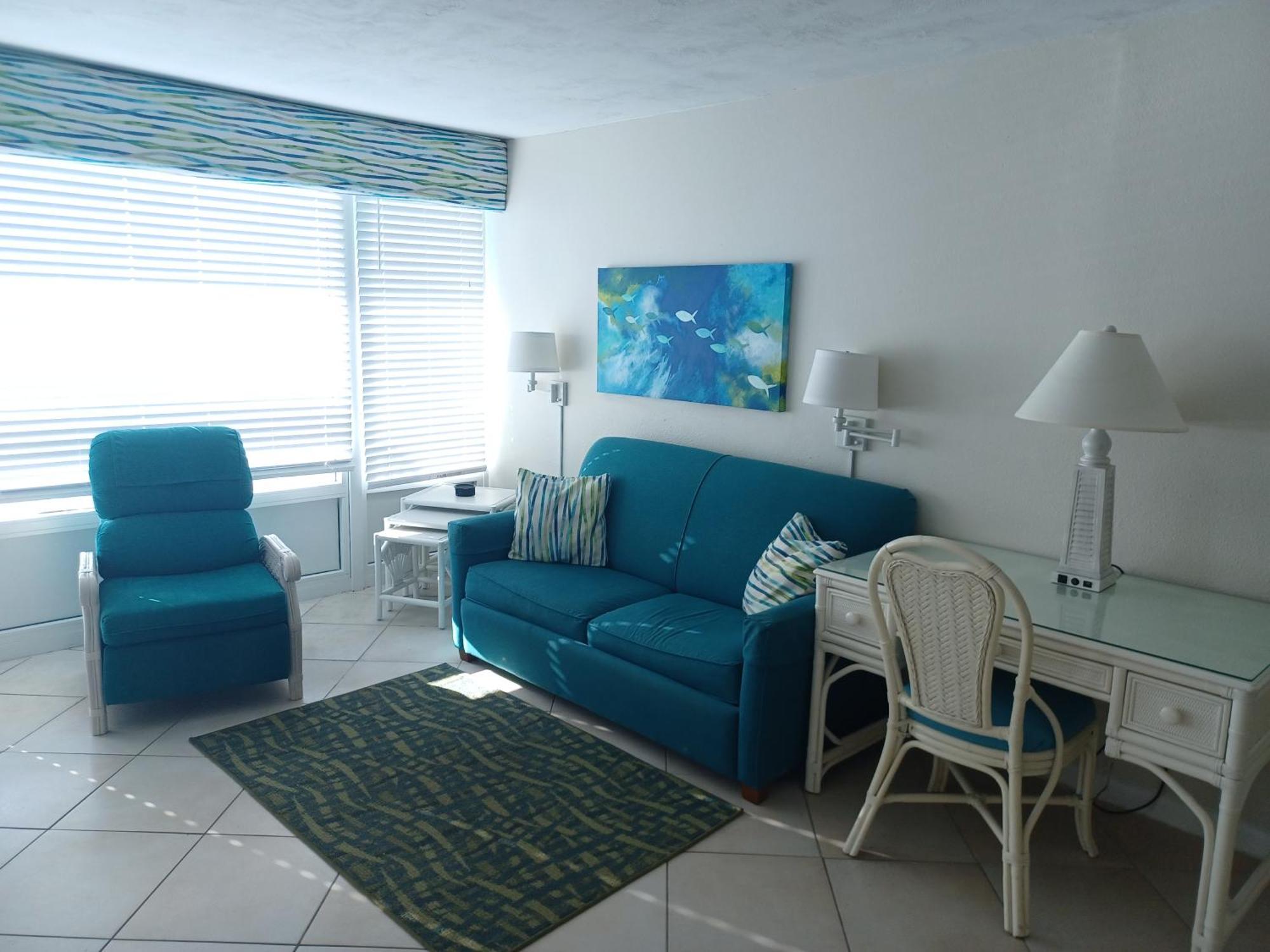 One-Bedroom Suite Ocean Front