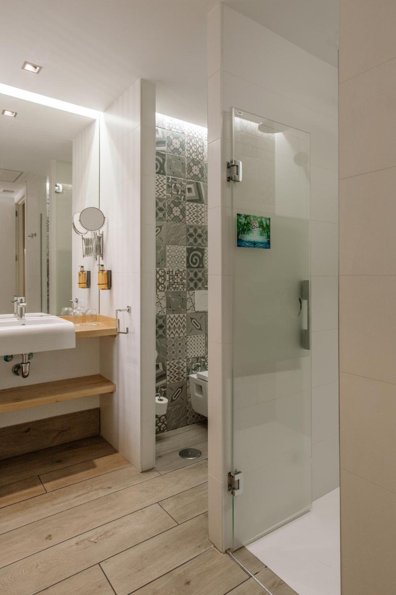 Double Room Private Bathroom