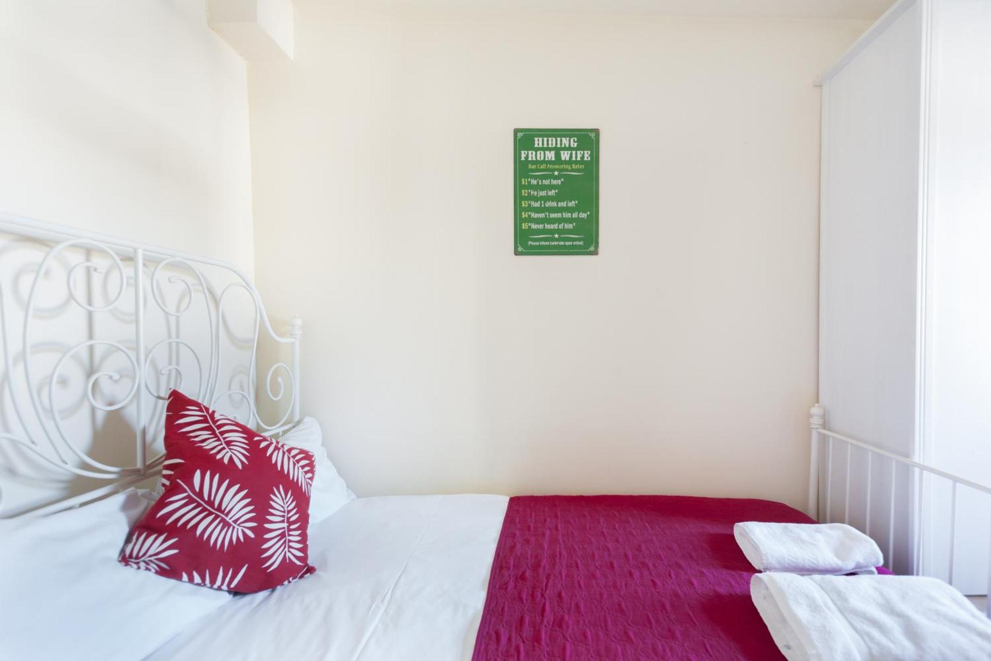 One-Bedroom Standard Apartment