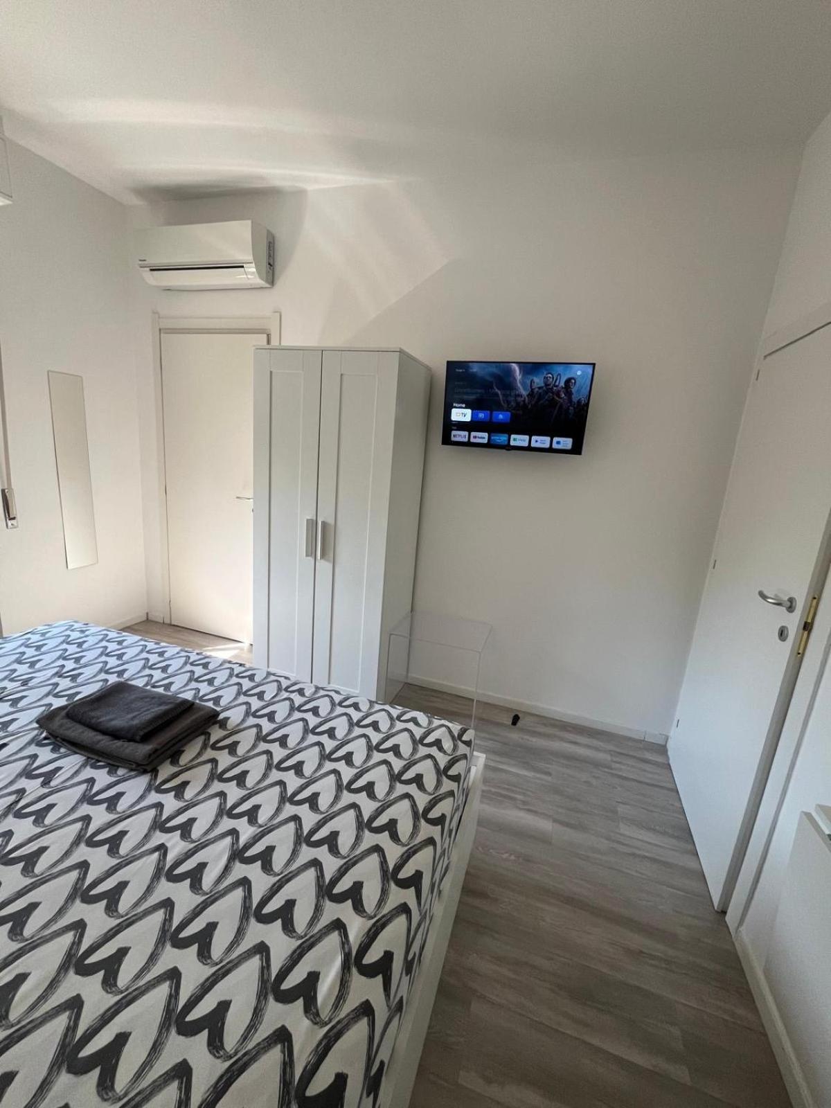 Double Room Private Bathroom