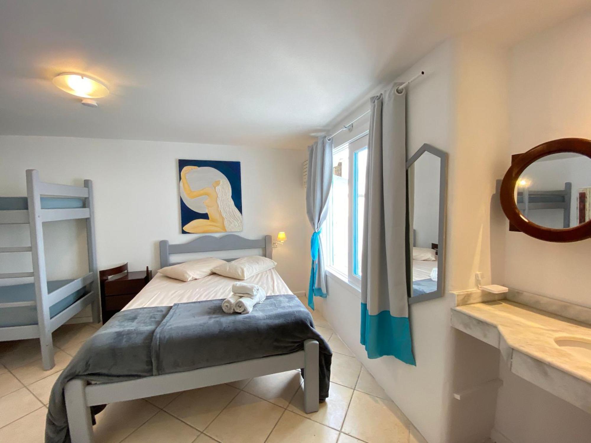 Quadruple Room Private Bathroom