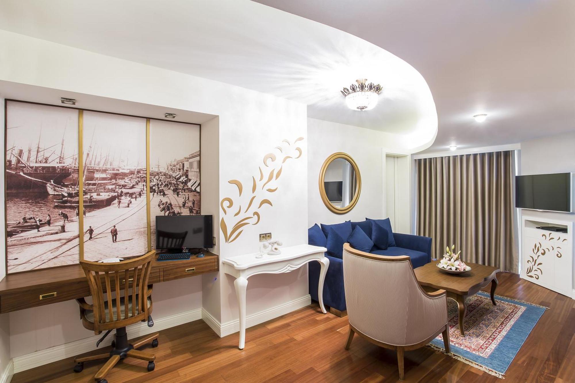 Deluxe Suite