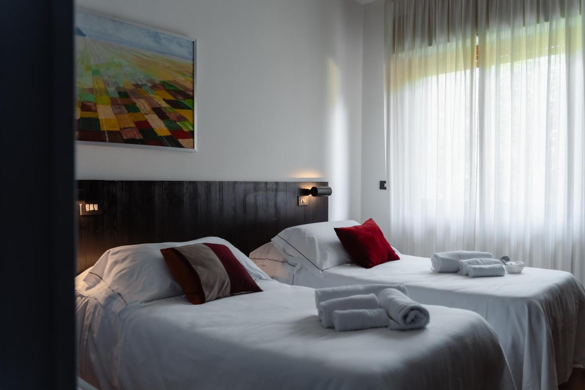 Double or Twin Room Garden View