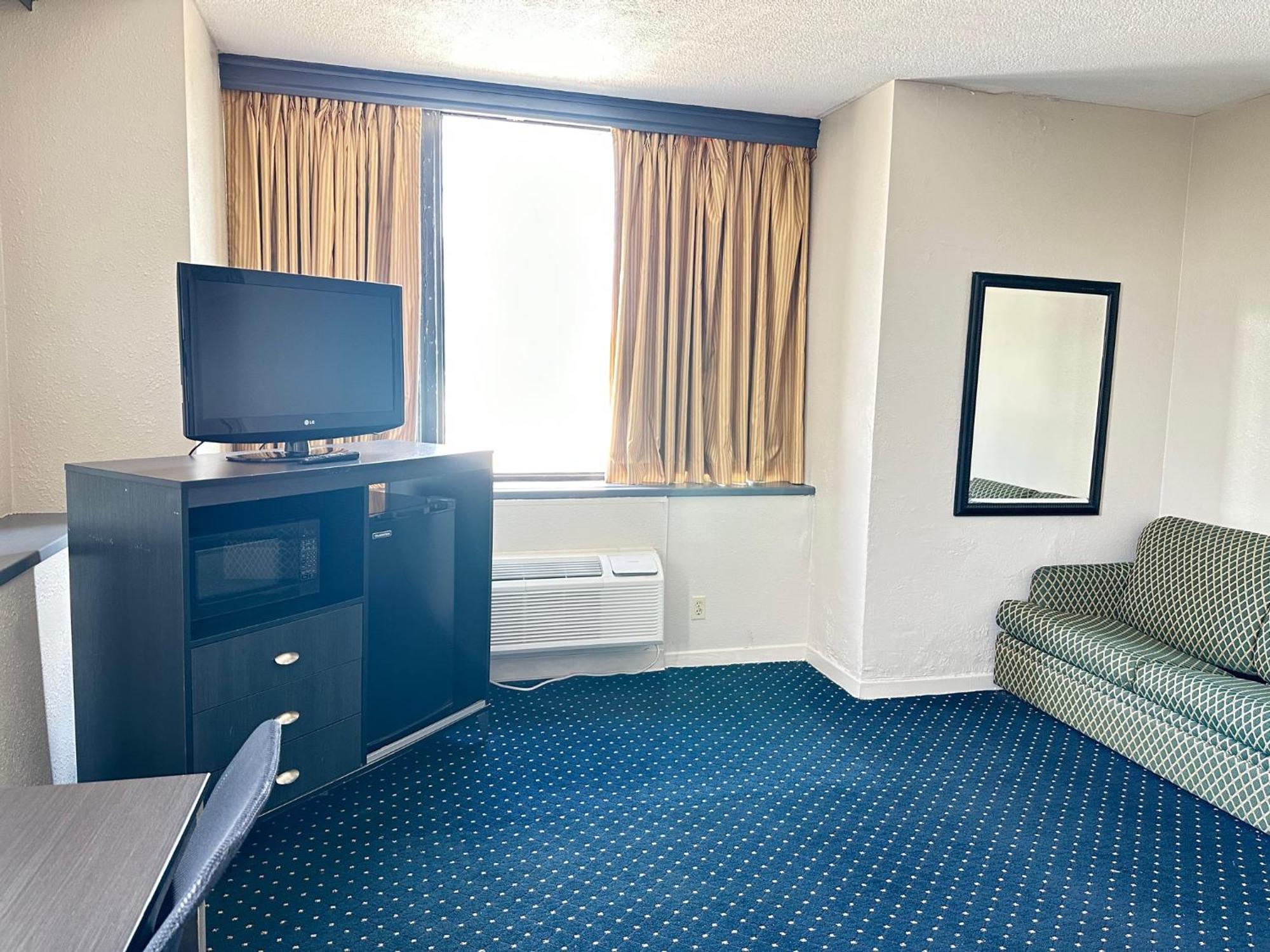 King Studio Suite Non-Smoking