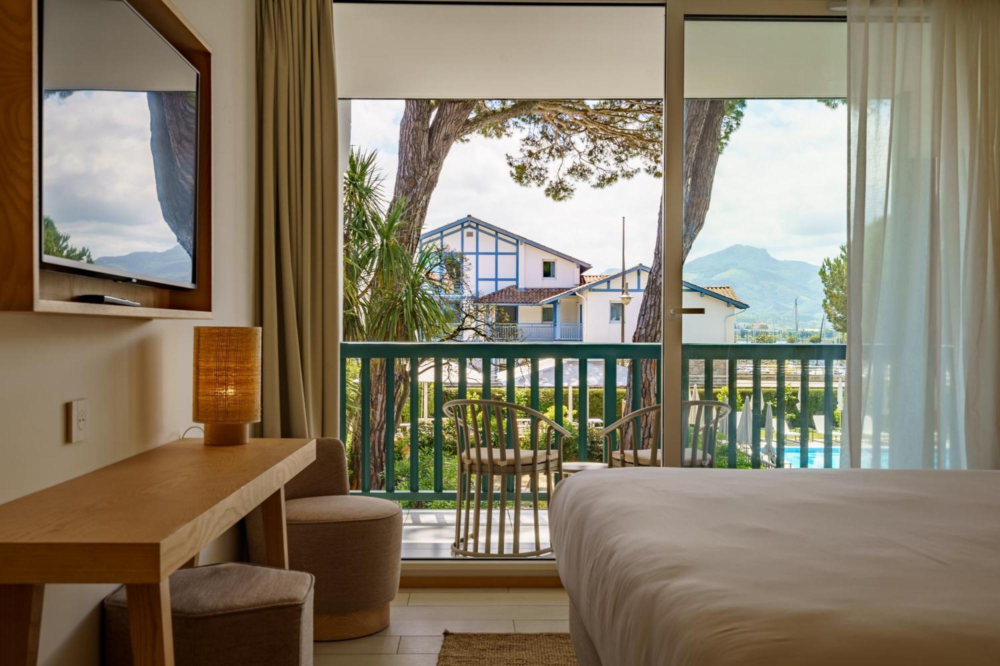 Double Room Balcony Port-Pool View
