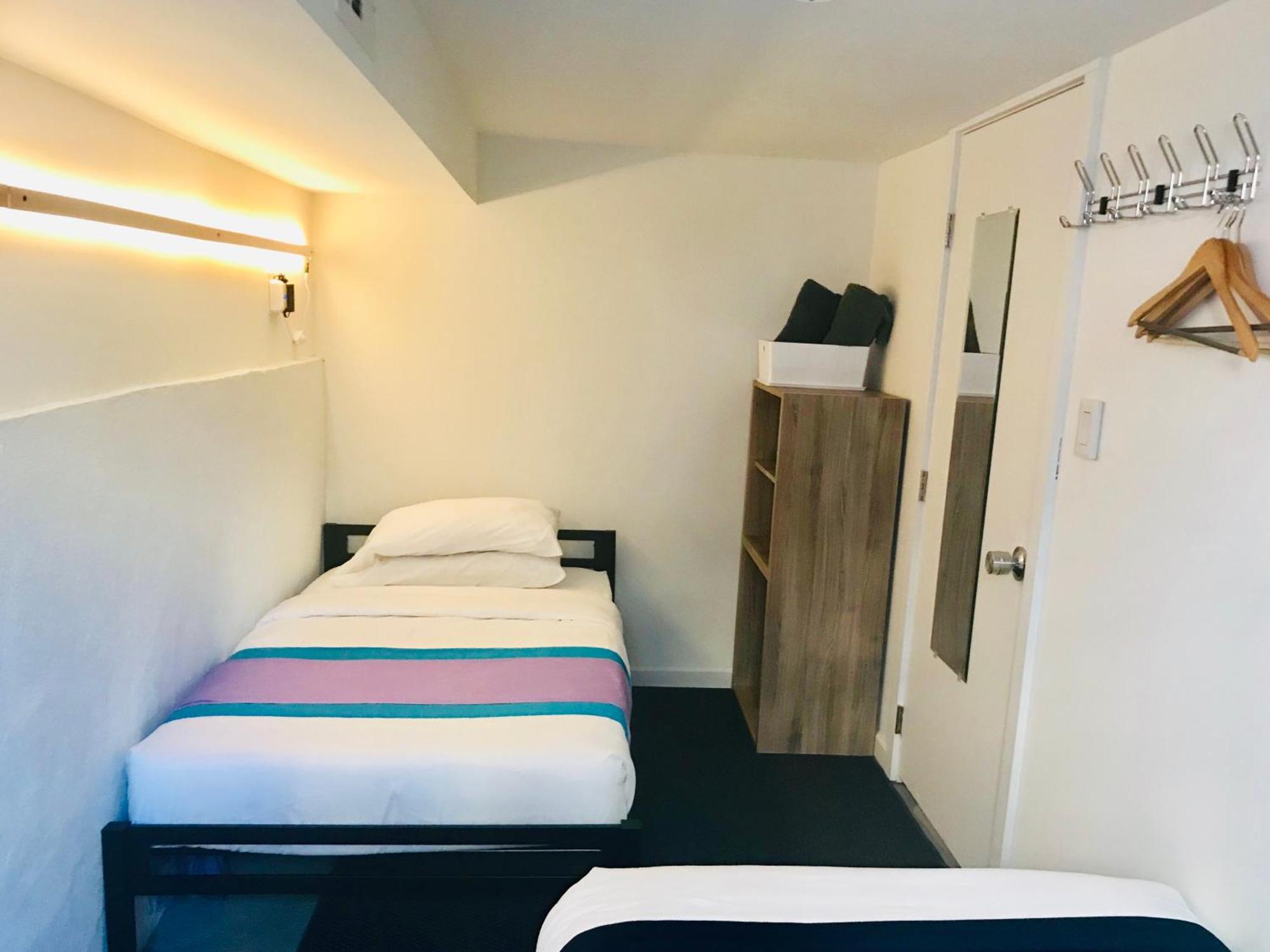 Twin Room Private External Bathroom