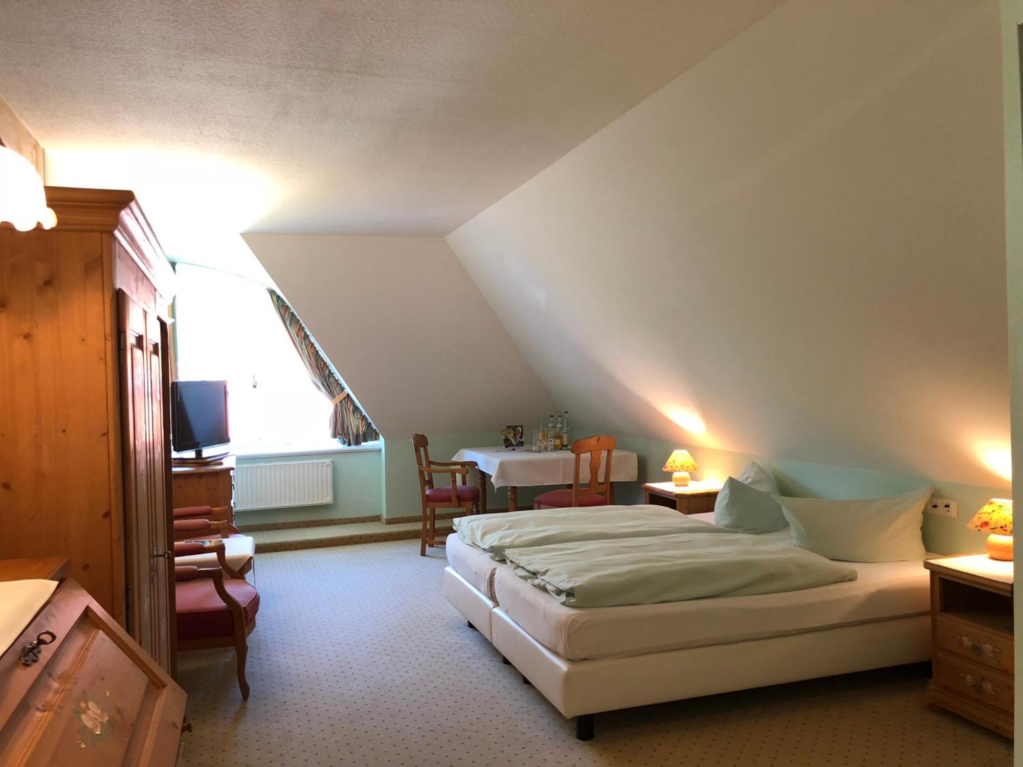 Large Double Room