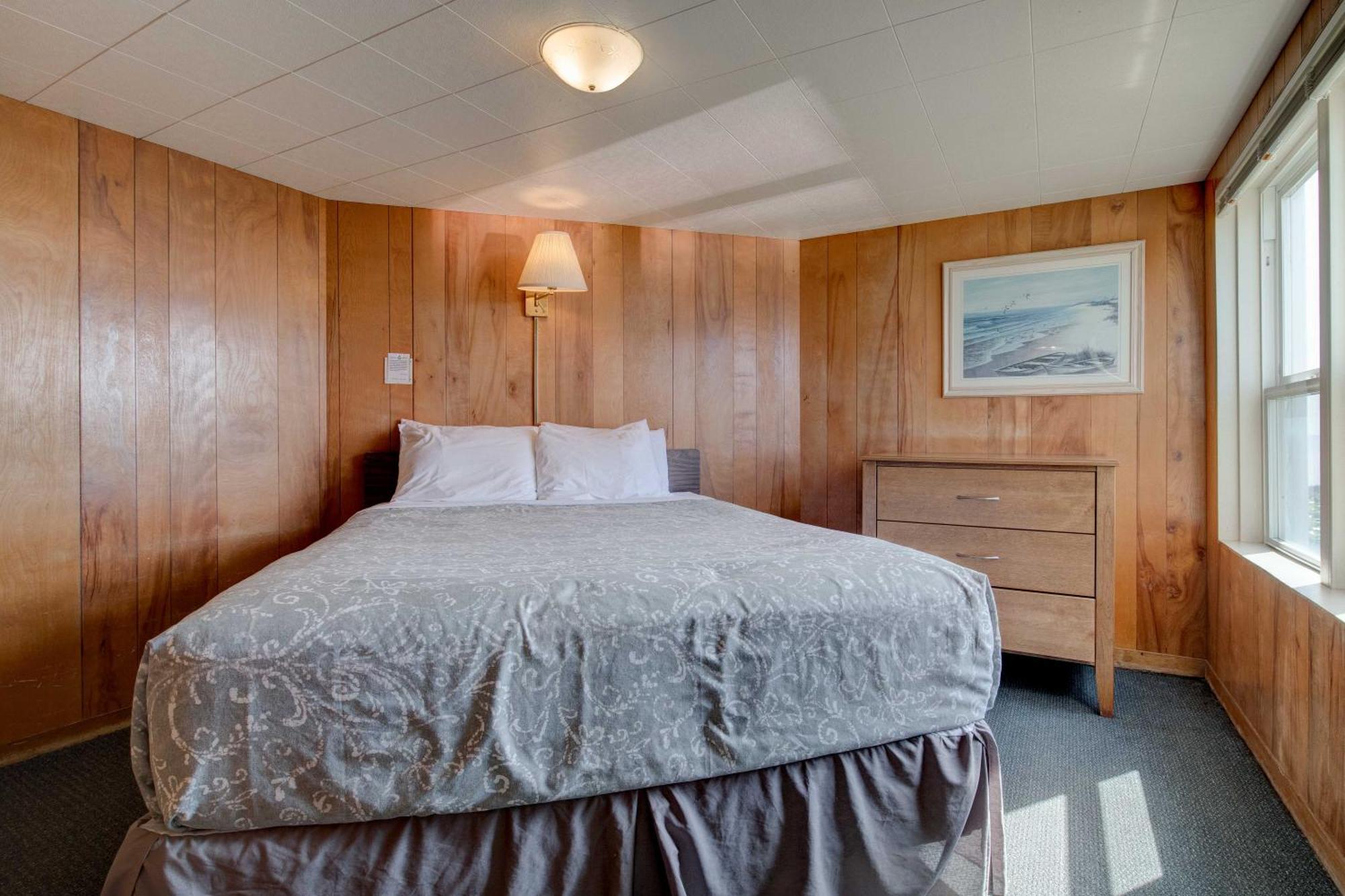 Family Oceanview Cottage – 1Bdrm Kitchen max4