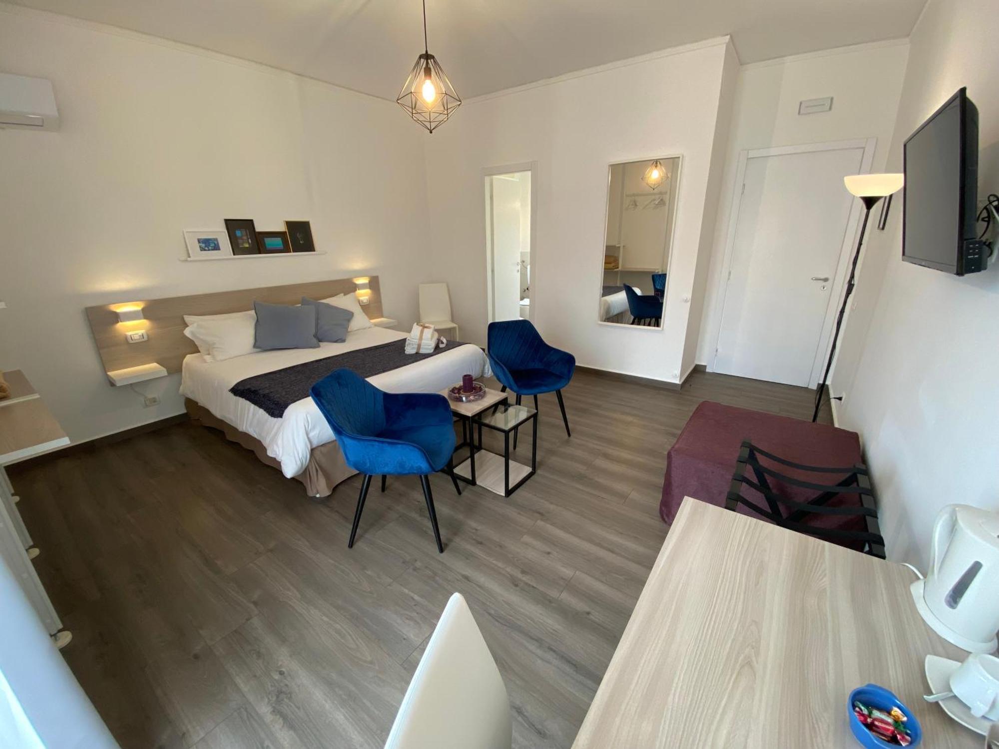 Superior King Room