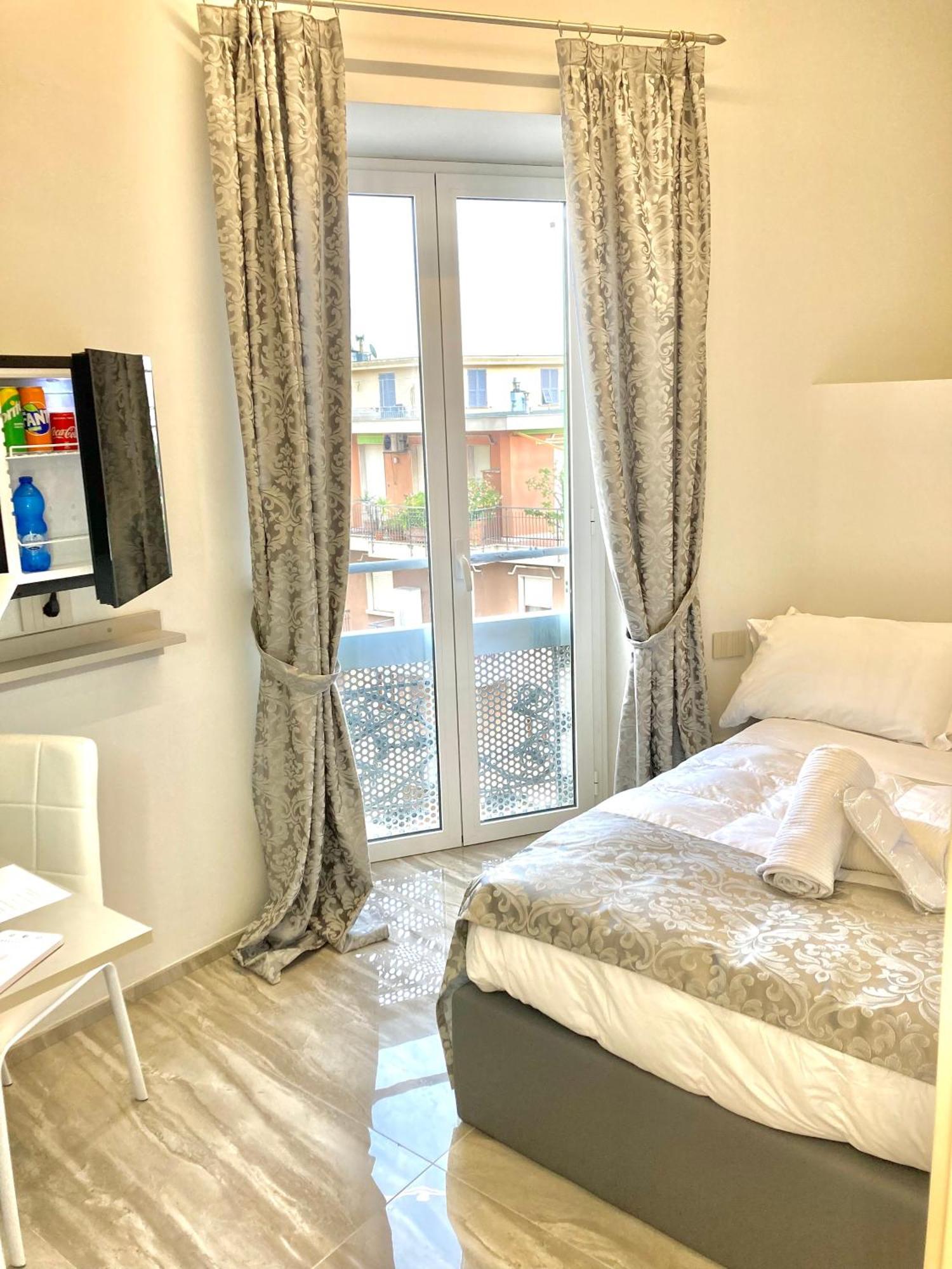 Deluxe Single Room