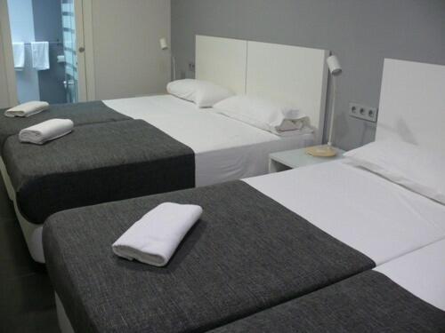 Quadruple Room with Private Bathroom,1593989332:JPEG