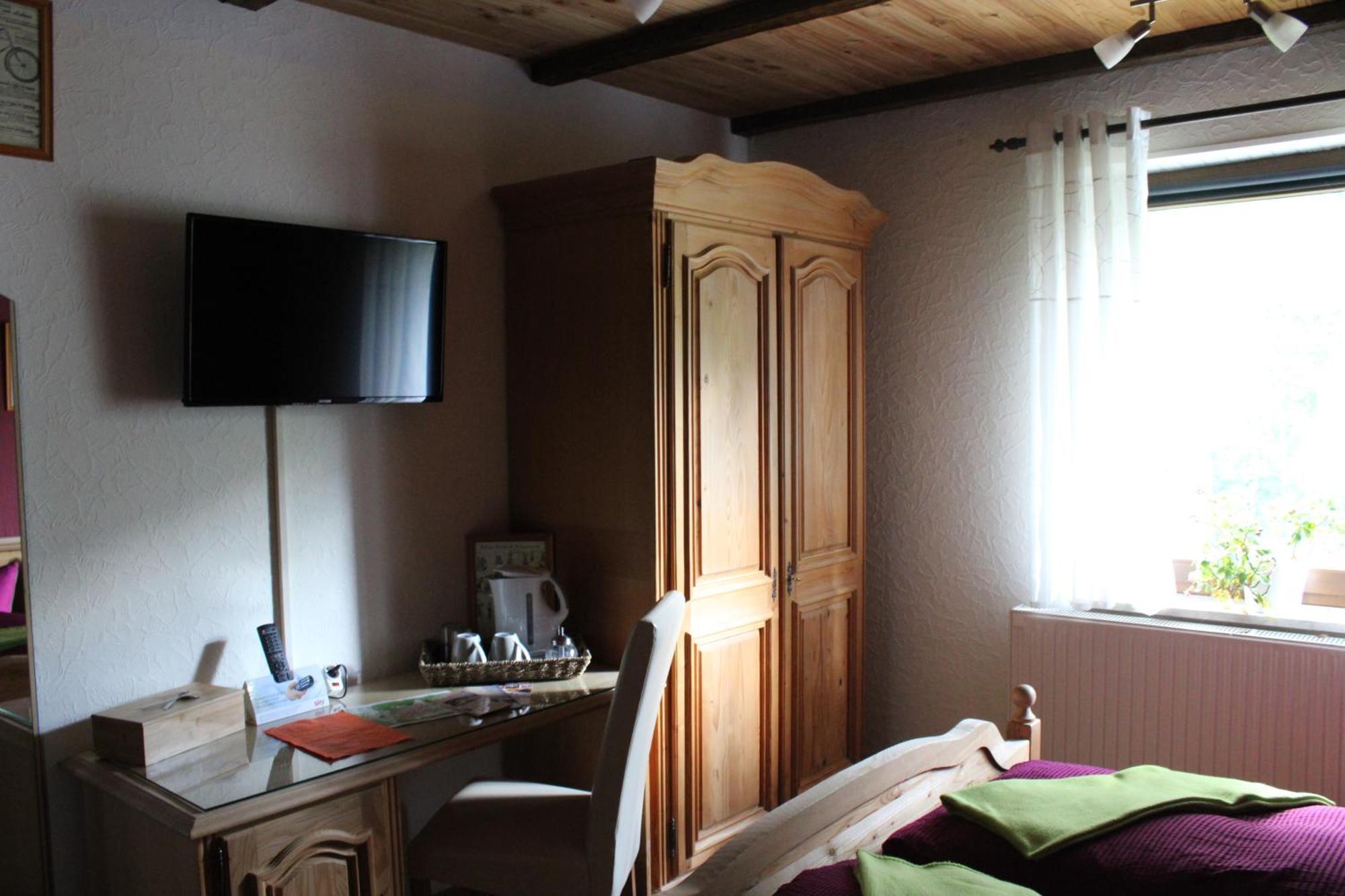 Double Room Private Bathroom