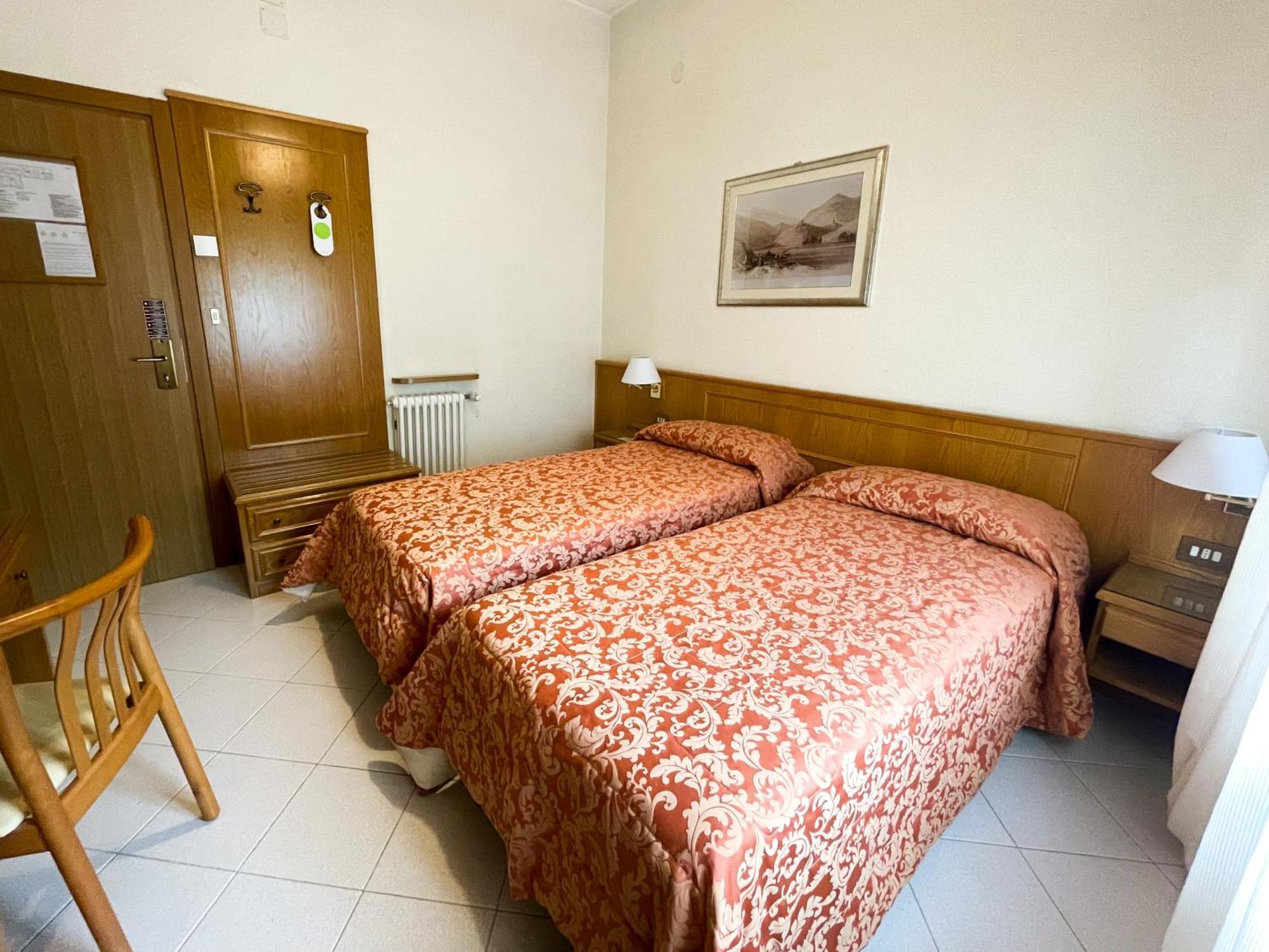 Double Room Lake View