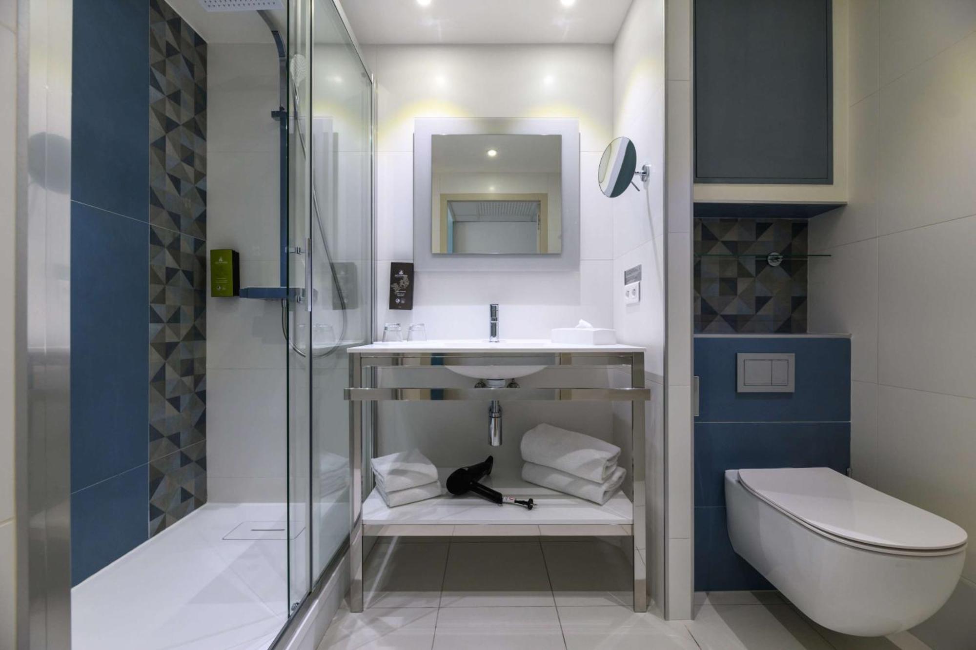 Comfort King Room