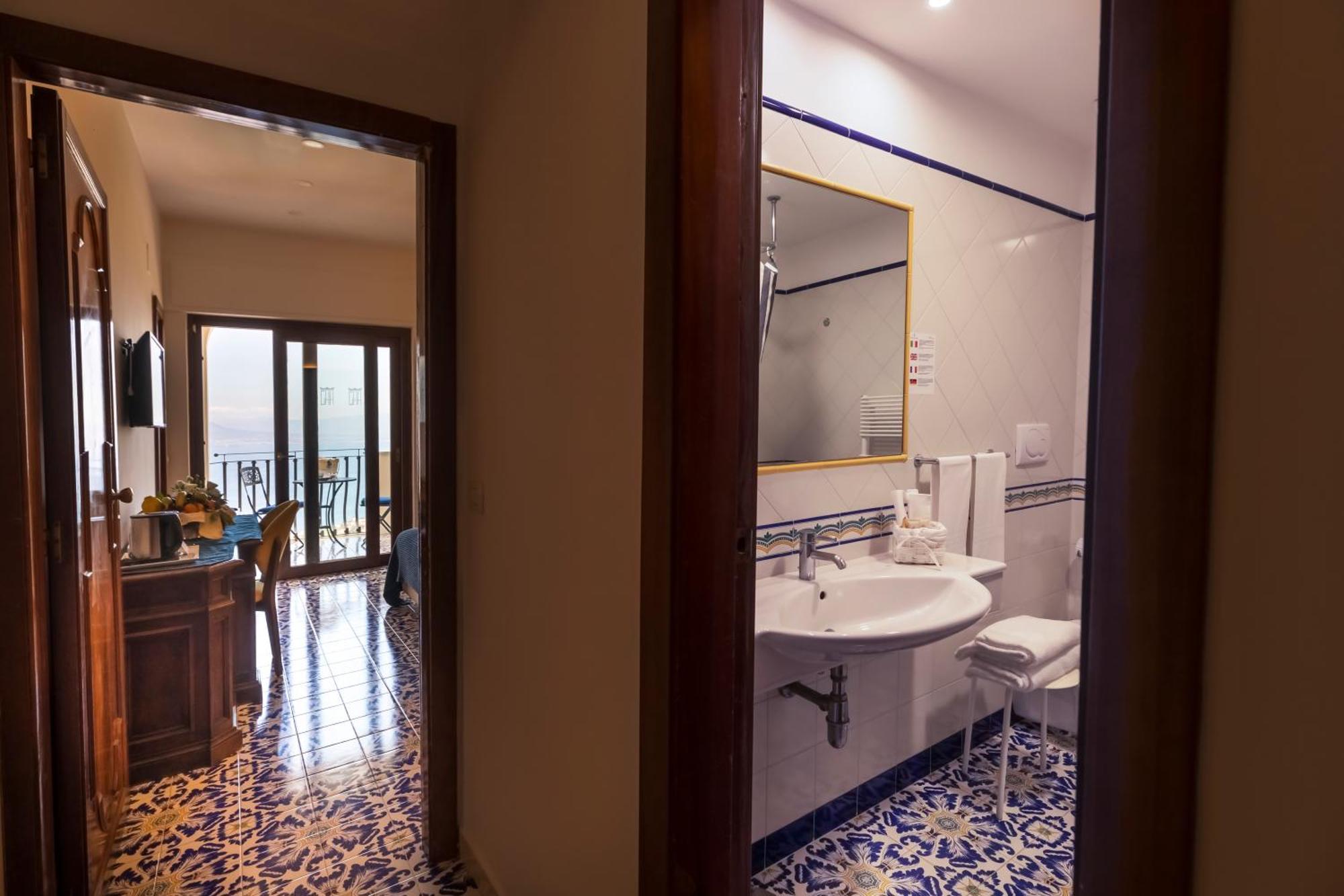 Double or Twin Room Balcony Sea View