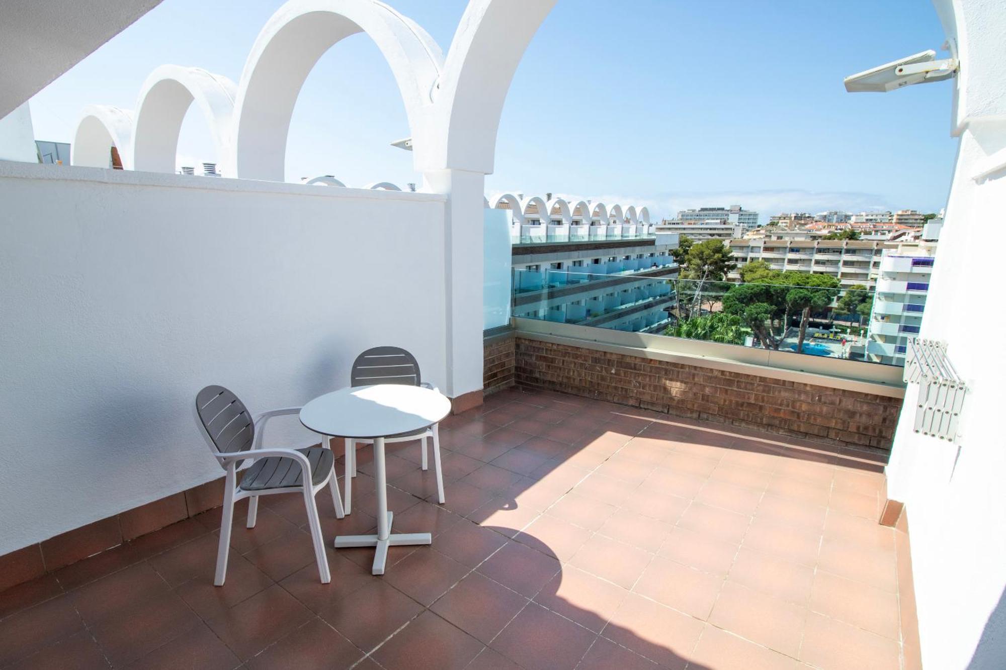 Privilege Rooftop Pool