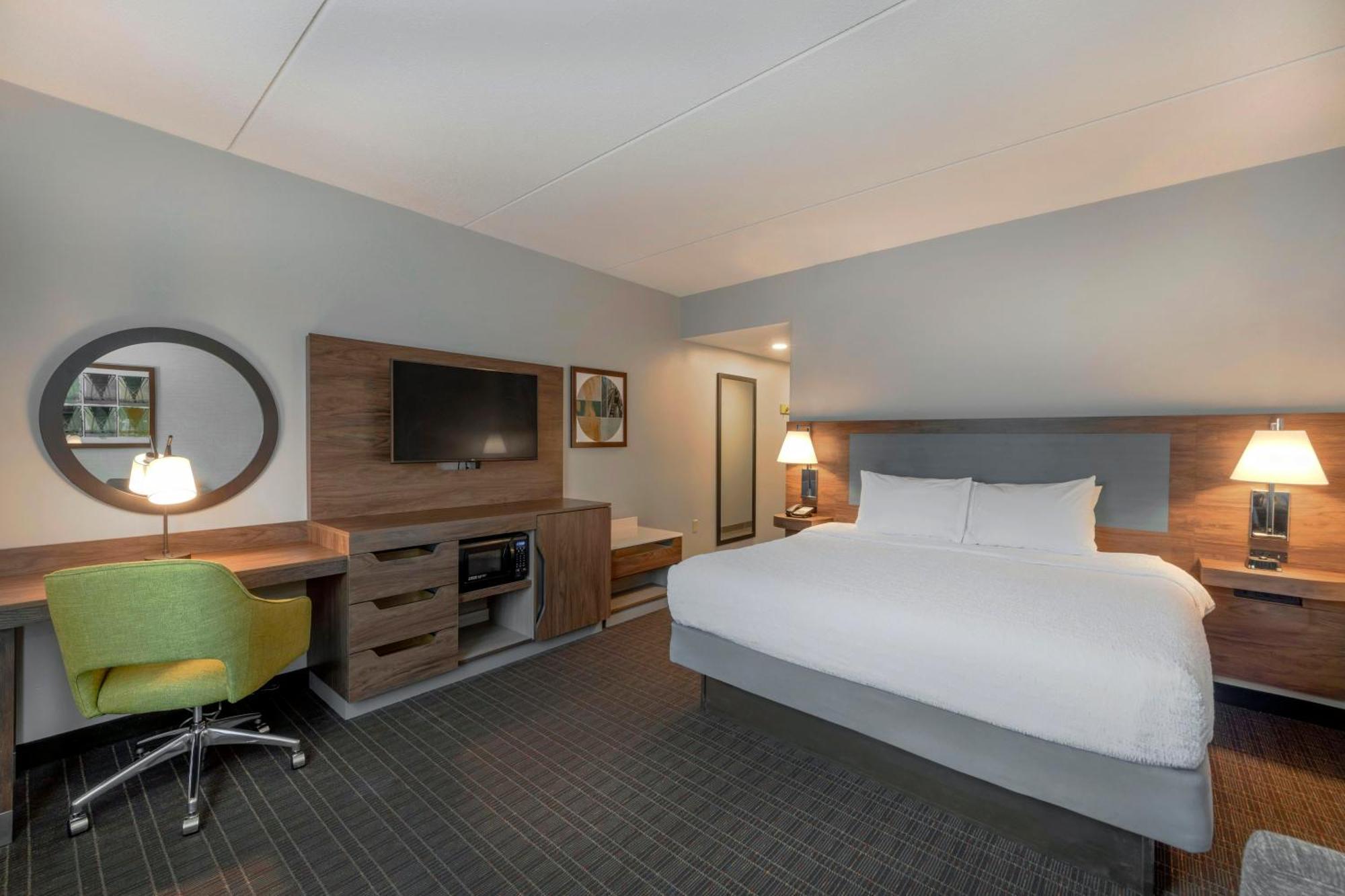 King Room King Bed Non-Smoking