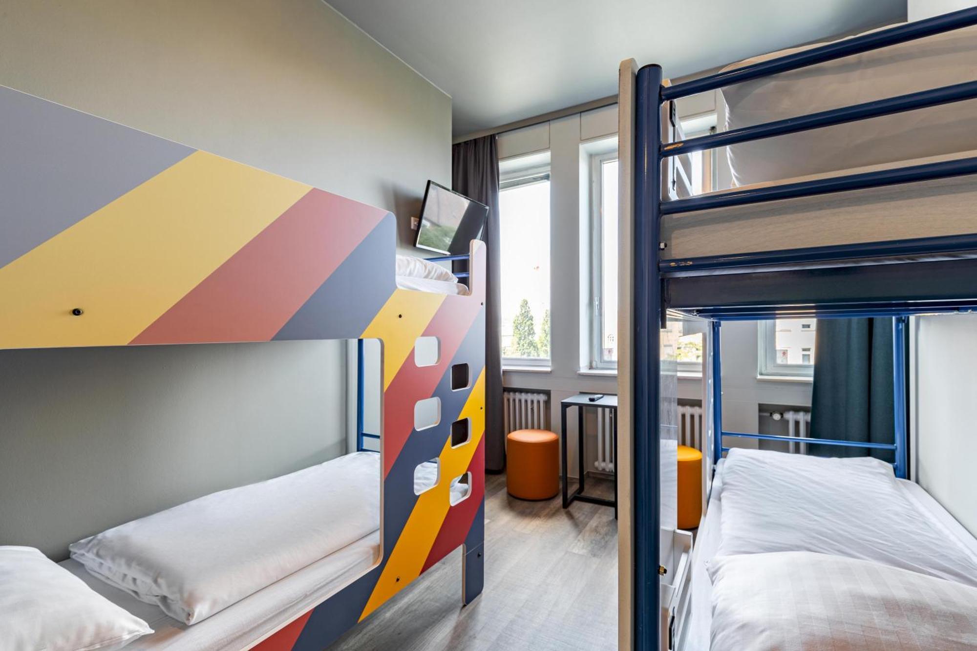 Bed 4-Bed Dormitory Room