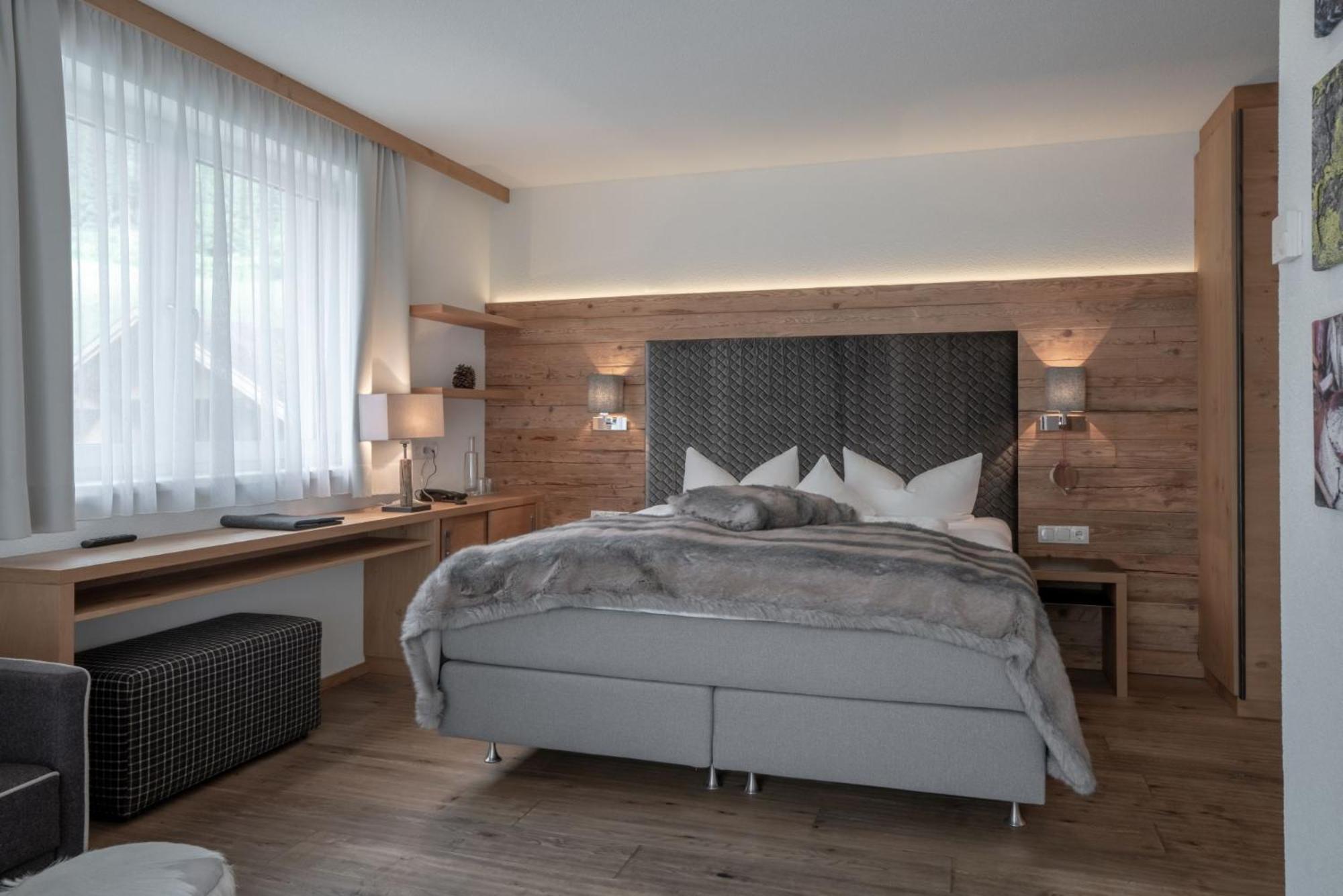 Deluxe Double Room Balcony