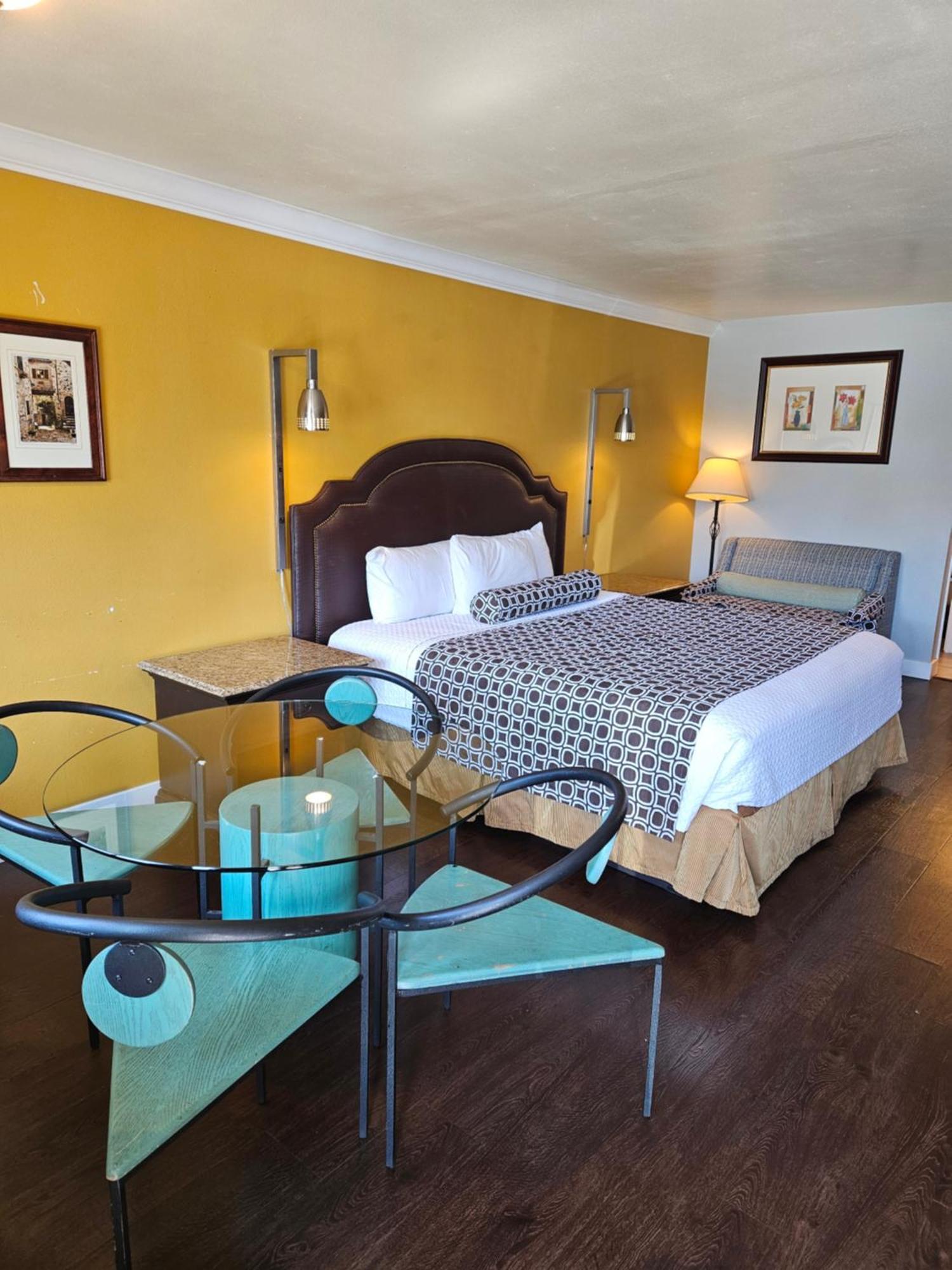 King Room
