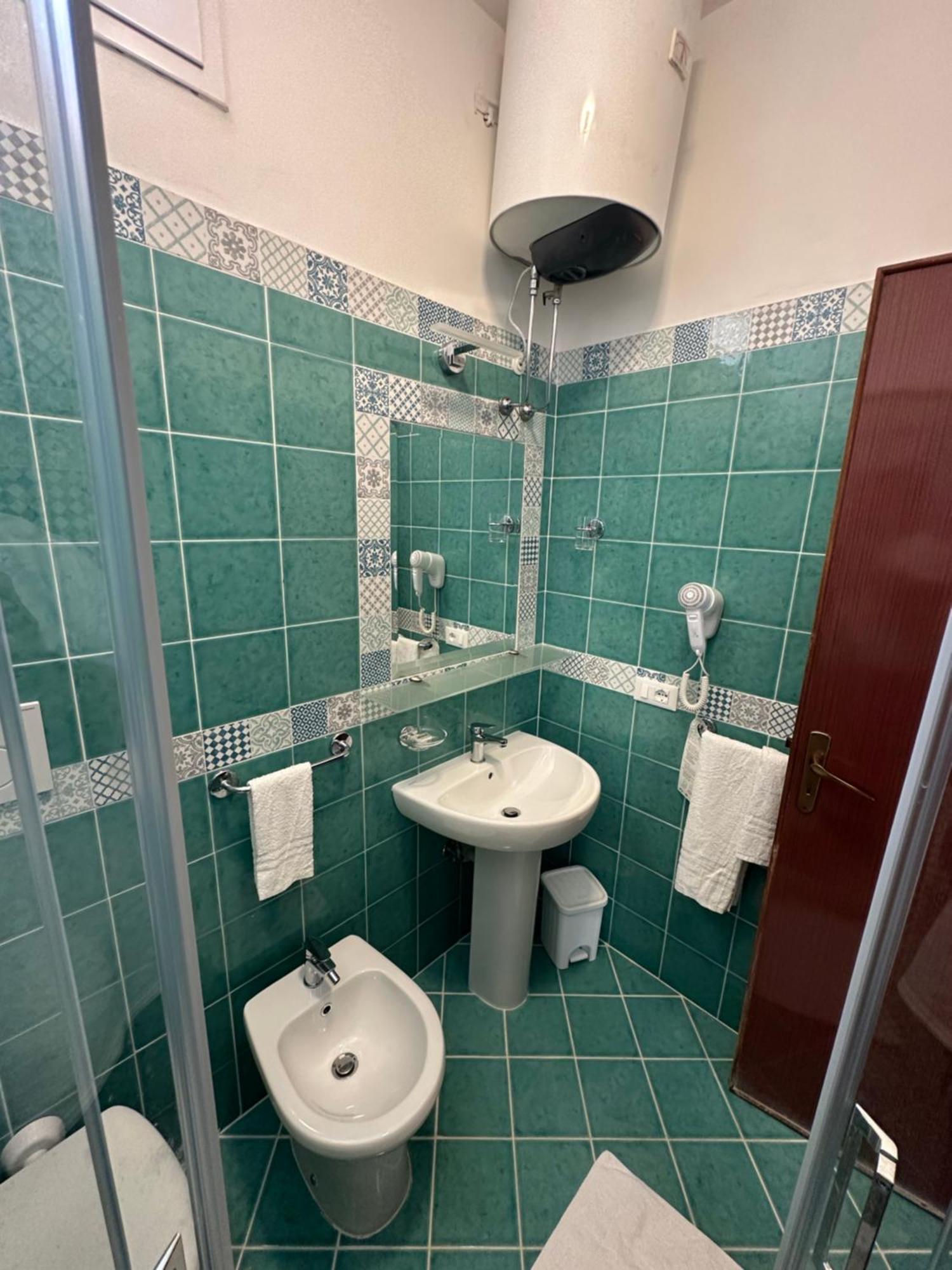 Standard Single Room Sea View