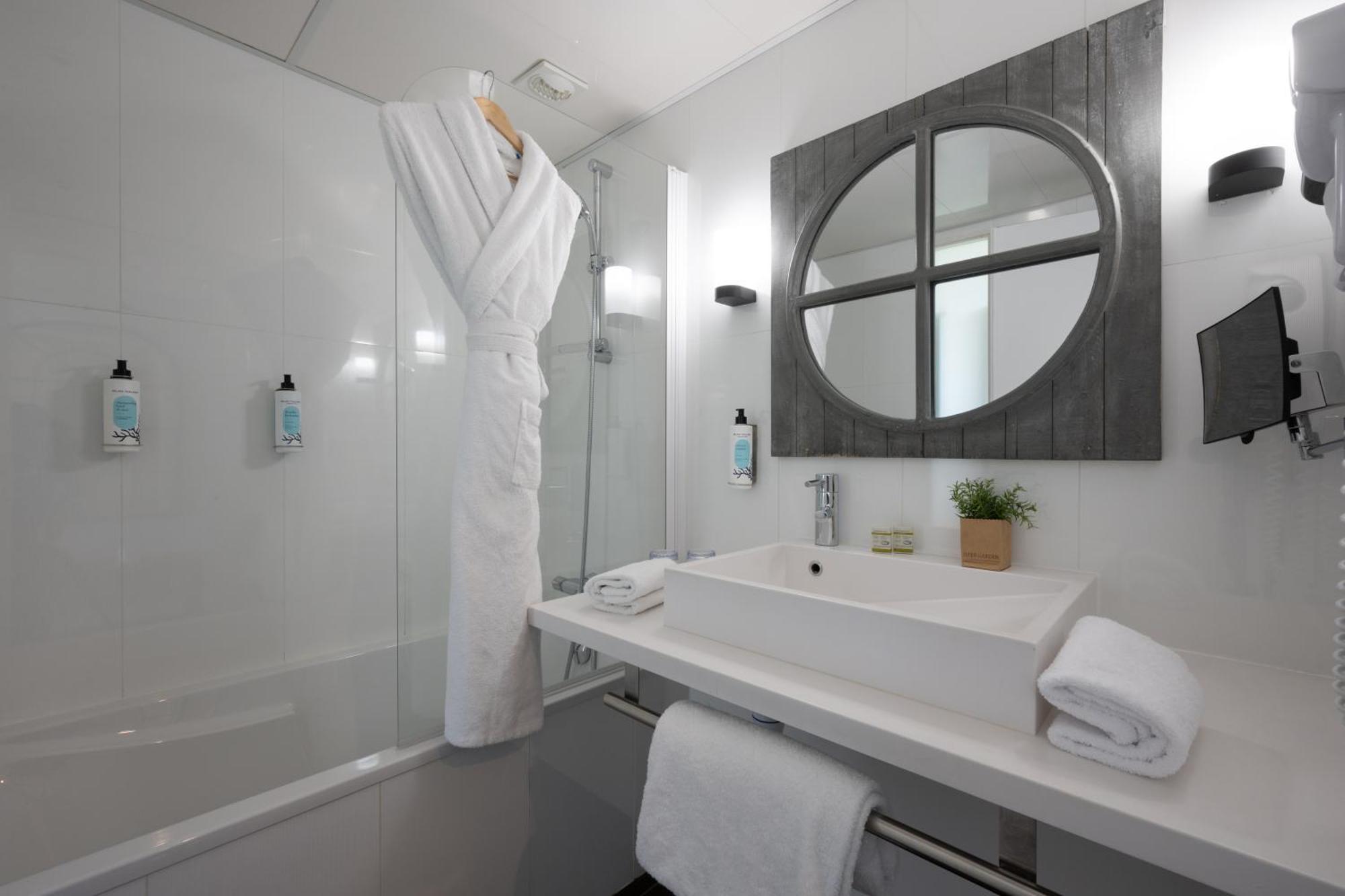 Premium Suite Sea Side,1595399212:JPEG