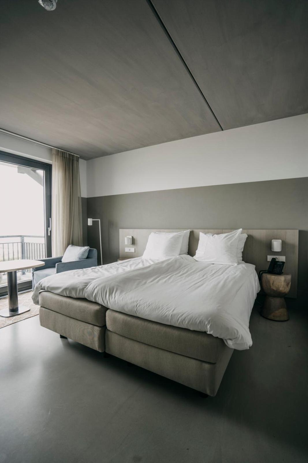 Comfort room sea view