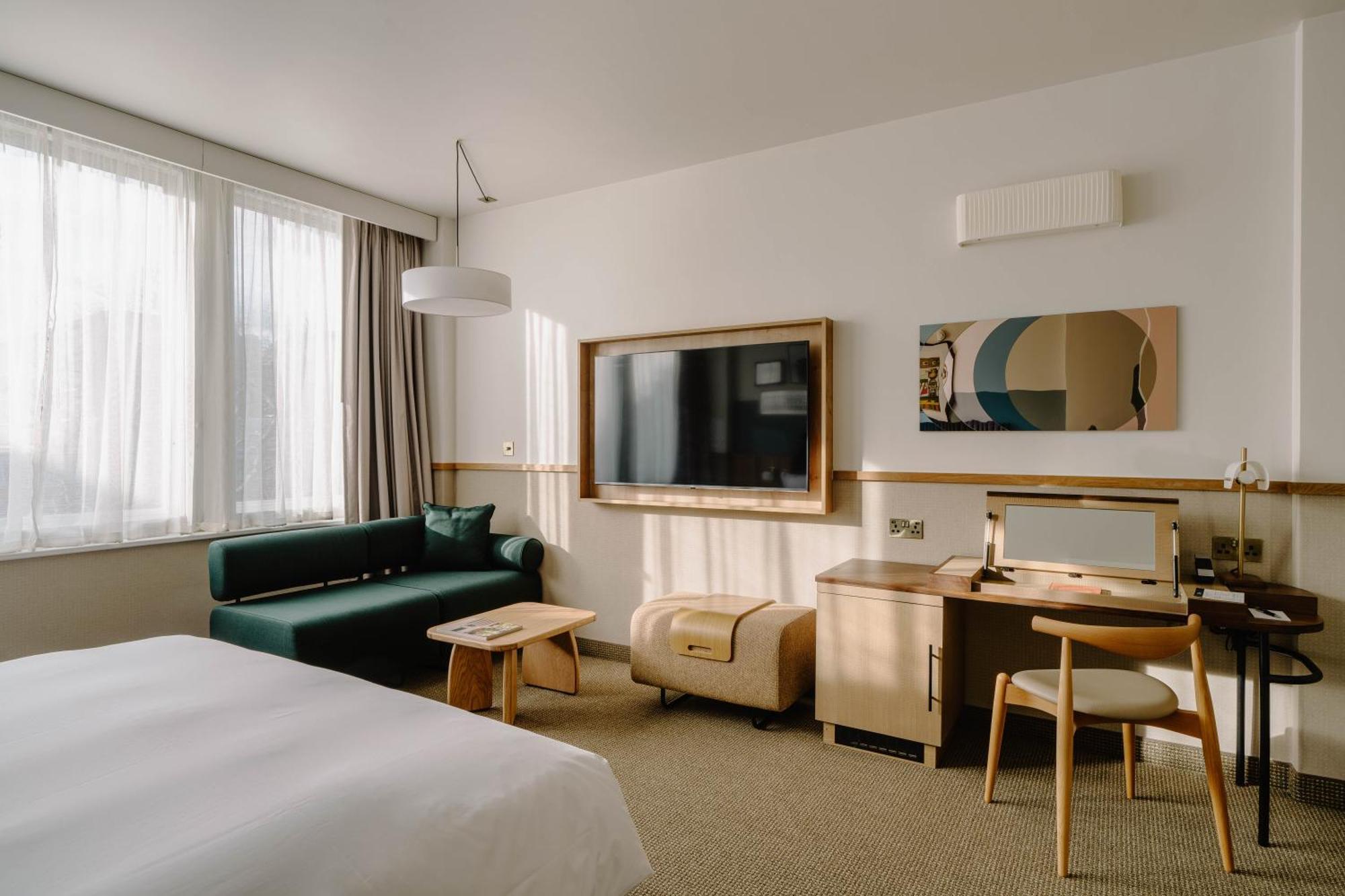 Superior Queen Room