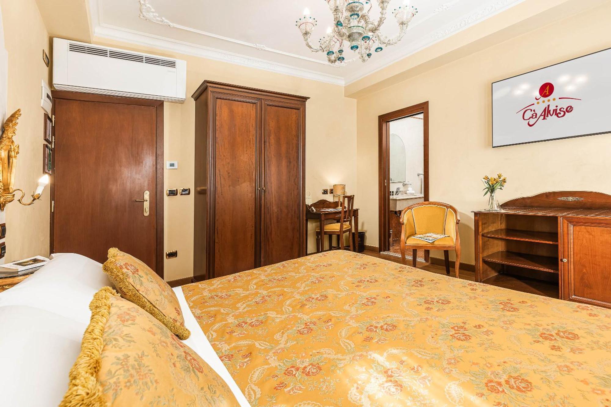 Classic Double or Twin Room