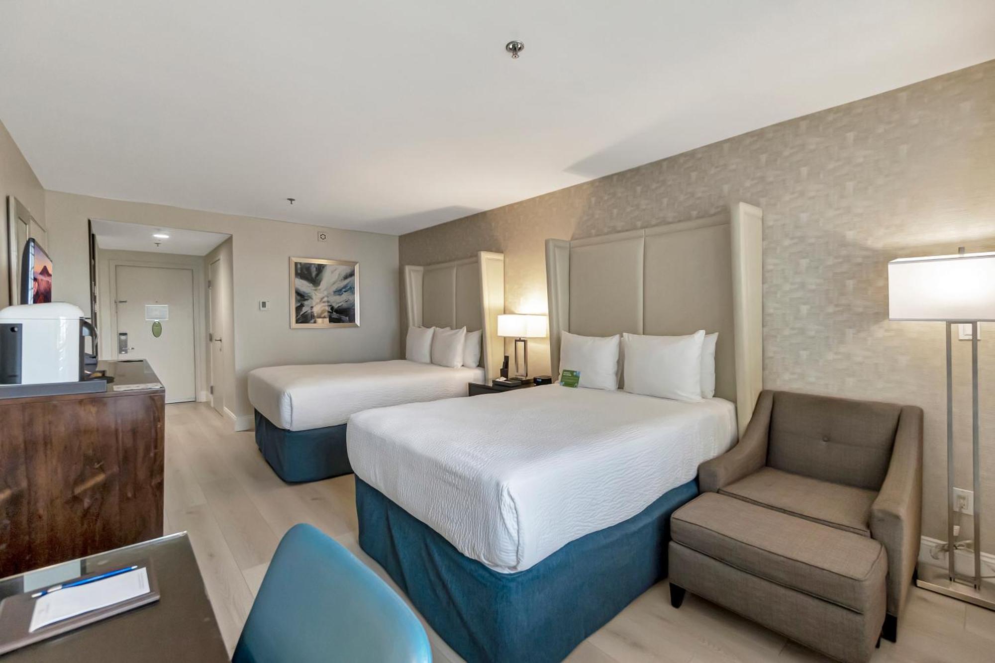 Quarto Standard com 2 Camas de Casal