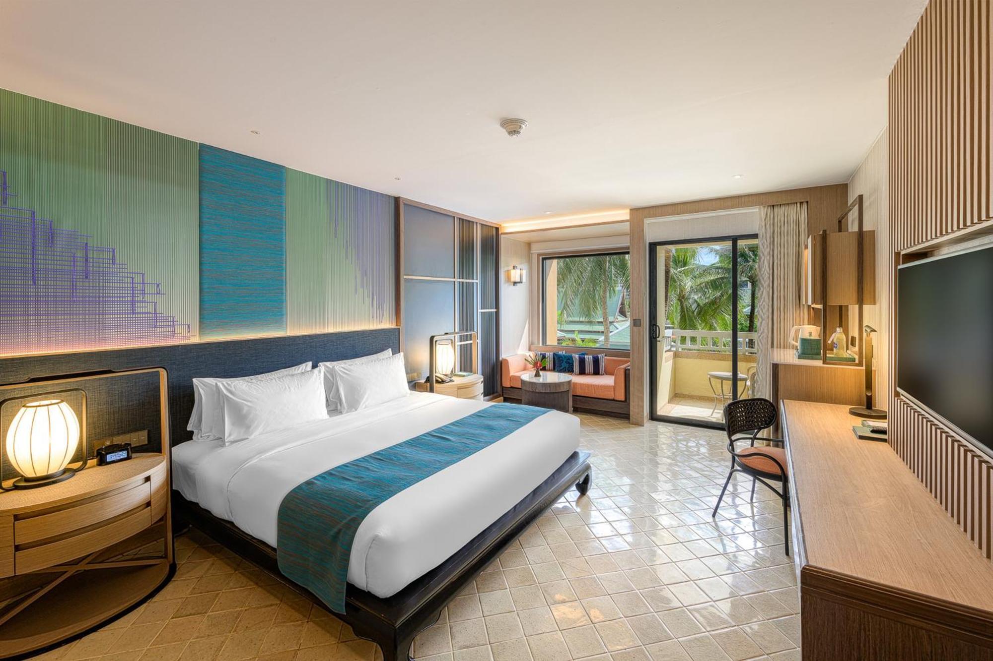 Premium King Room Balcony Pool View