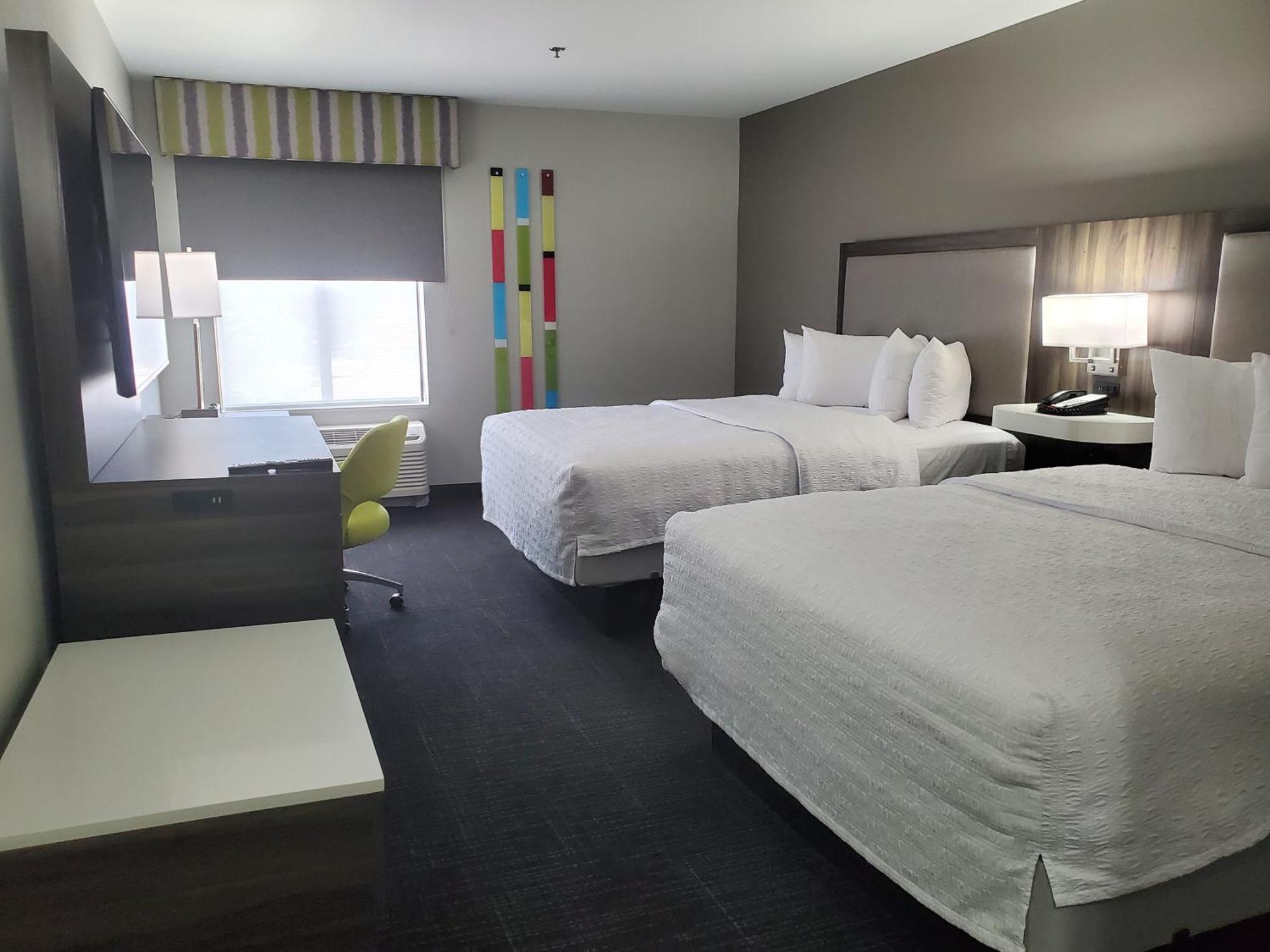 Queen Room Two Queen Beds Mobility Hearing Access or Non-Smoking