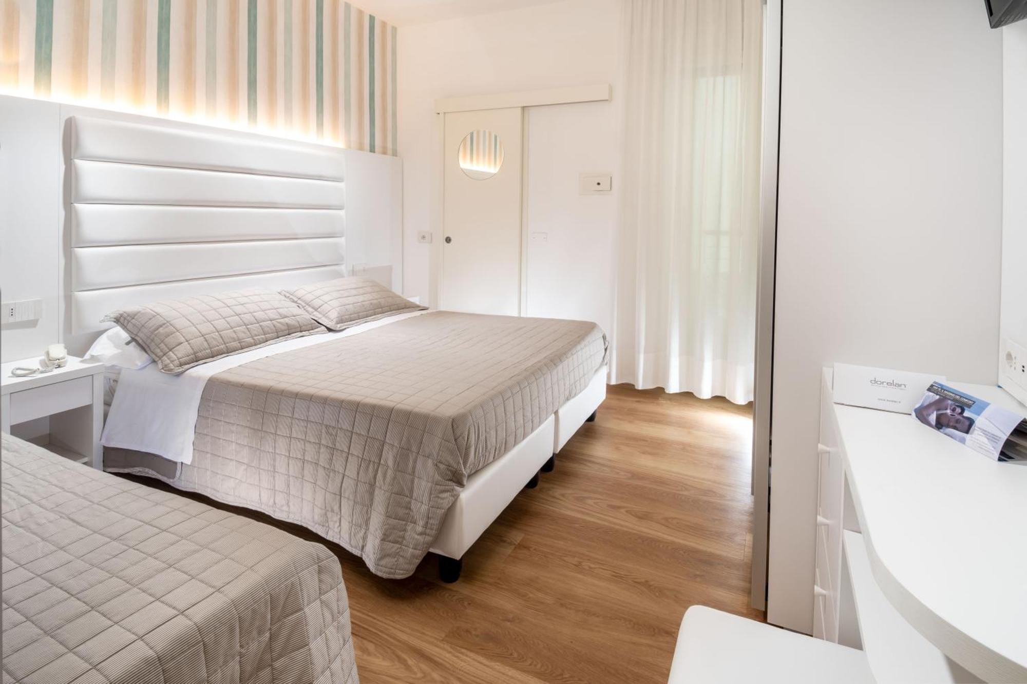 Double or Twin Room Balcony