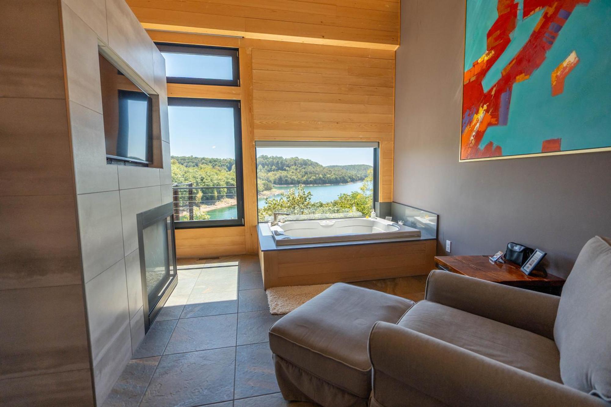 Superior King Suite